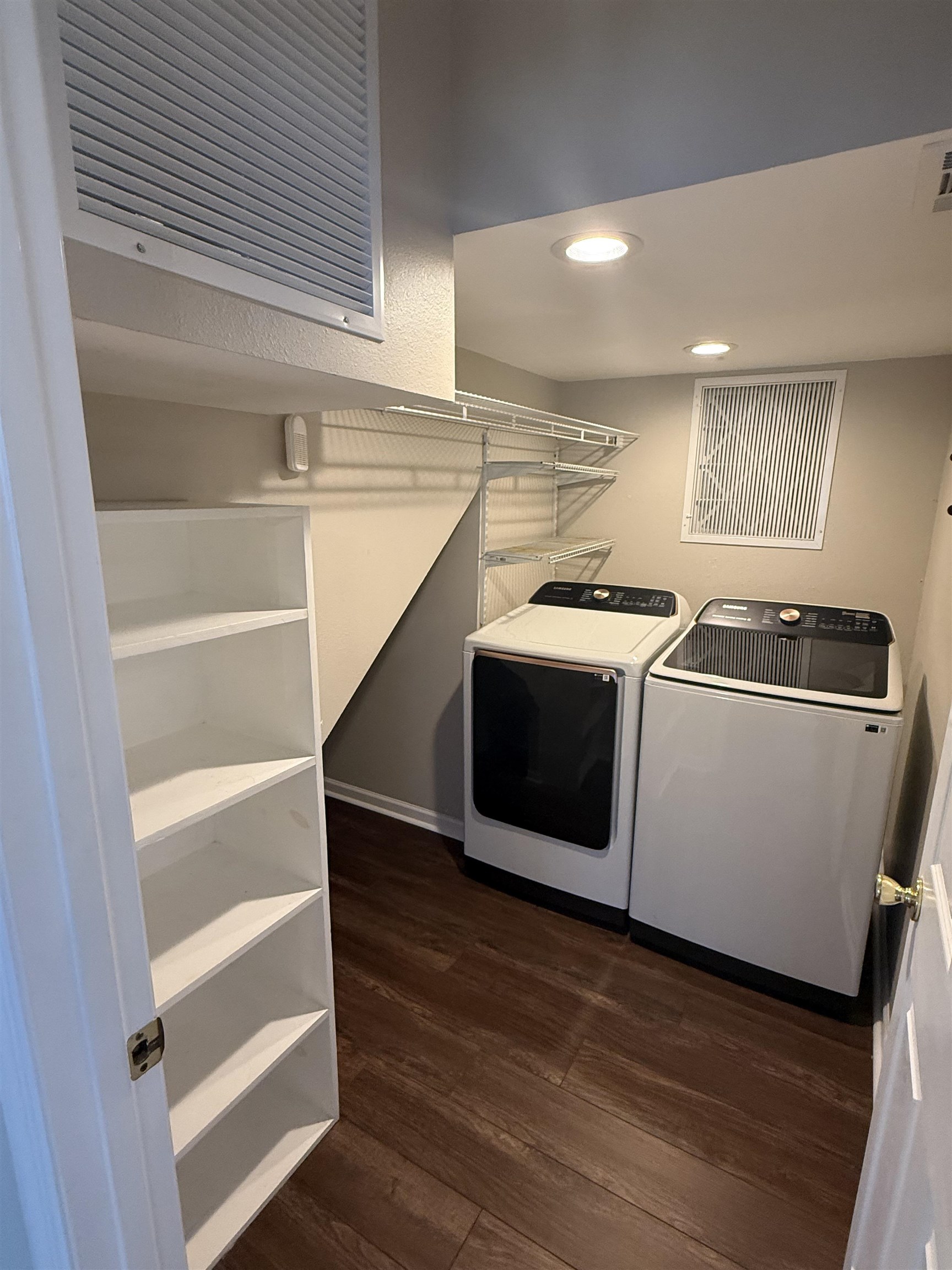 5364 Appledore Lane