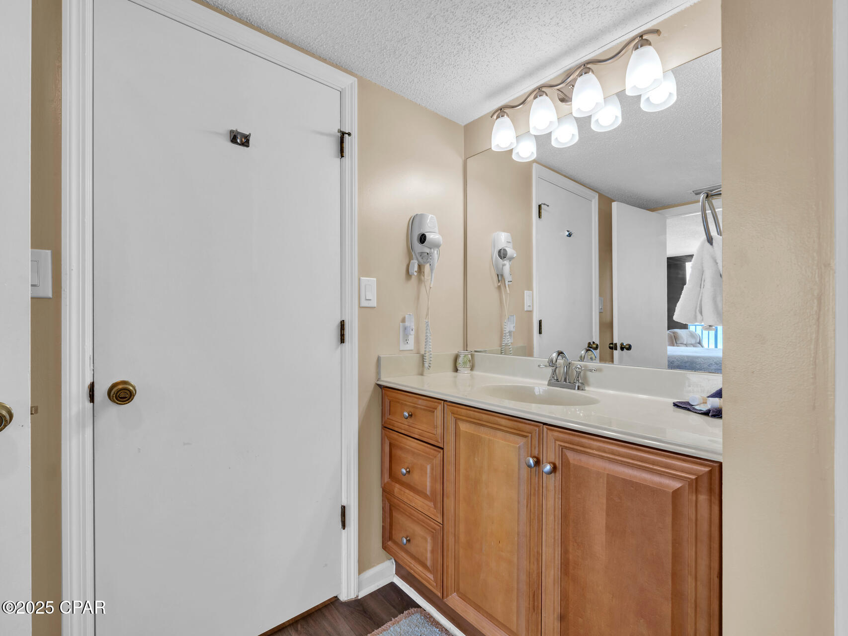 Image 14 For 17351 Front Beach Road W404