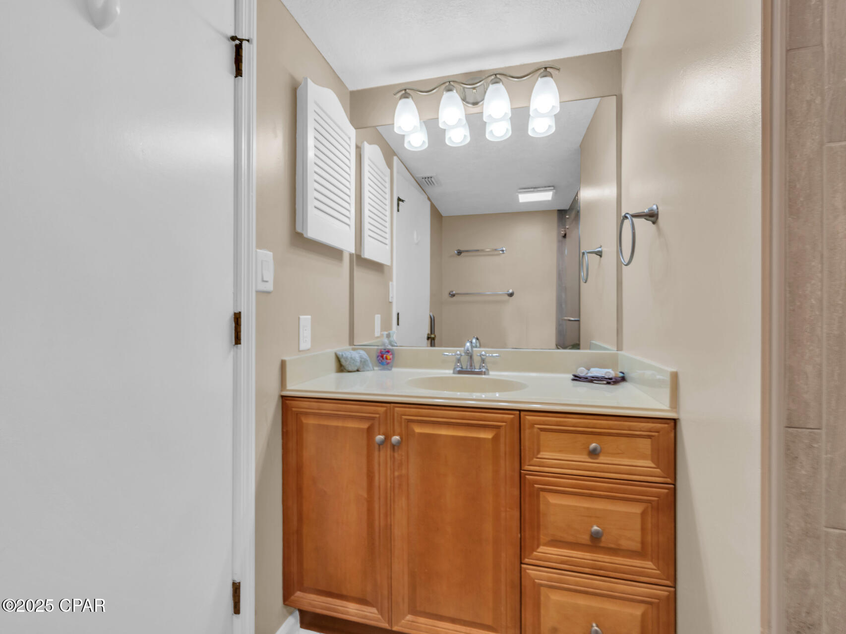 Image 16 For 17351 Front Beach Road W404