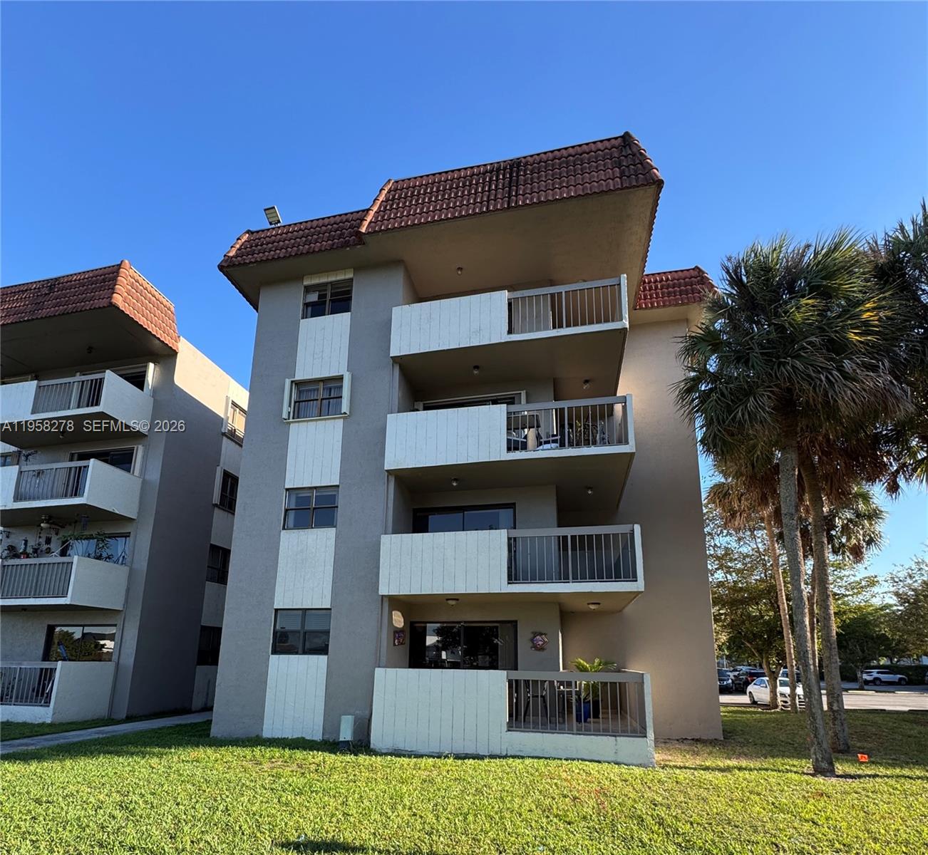 Garden Lake Towers Condo