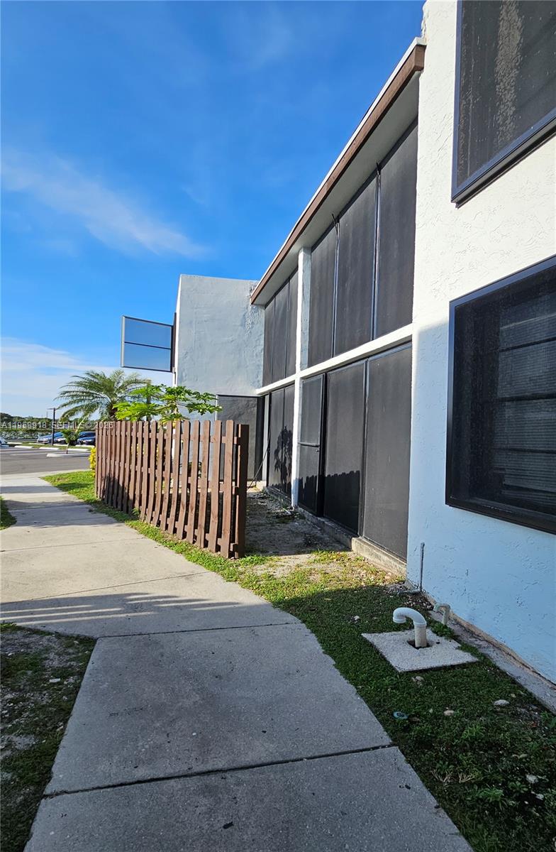 Lake Pointe Condominium N