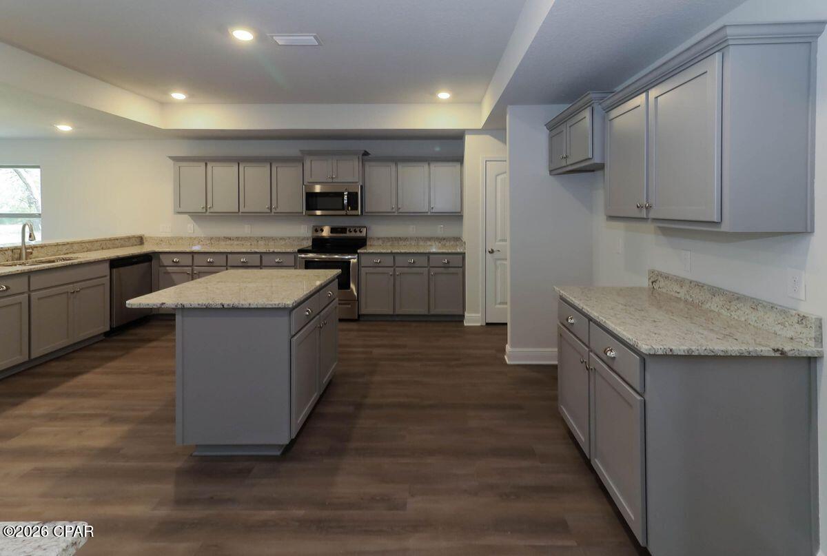 Image 8 For 9837 Summer Creek Drive