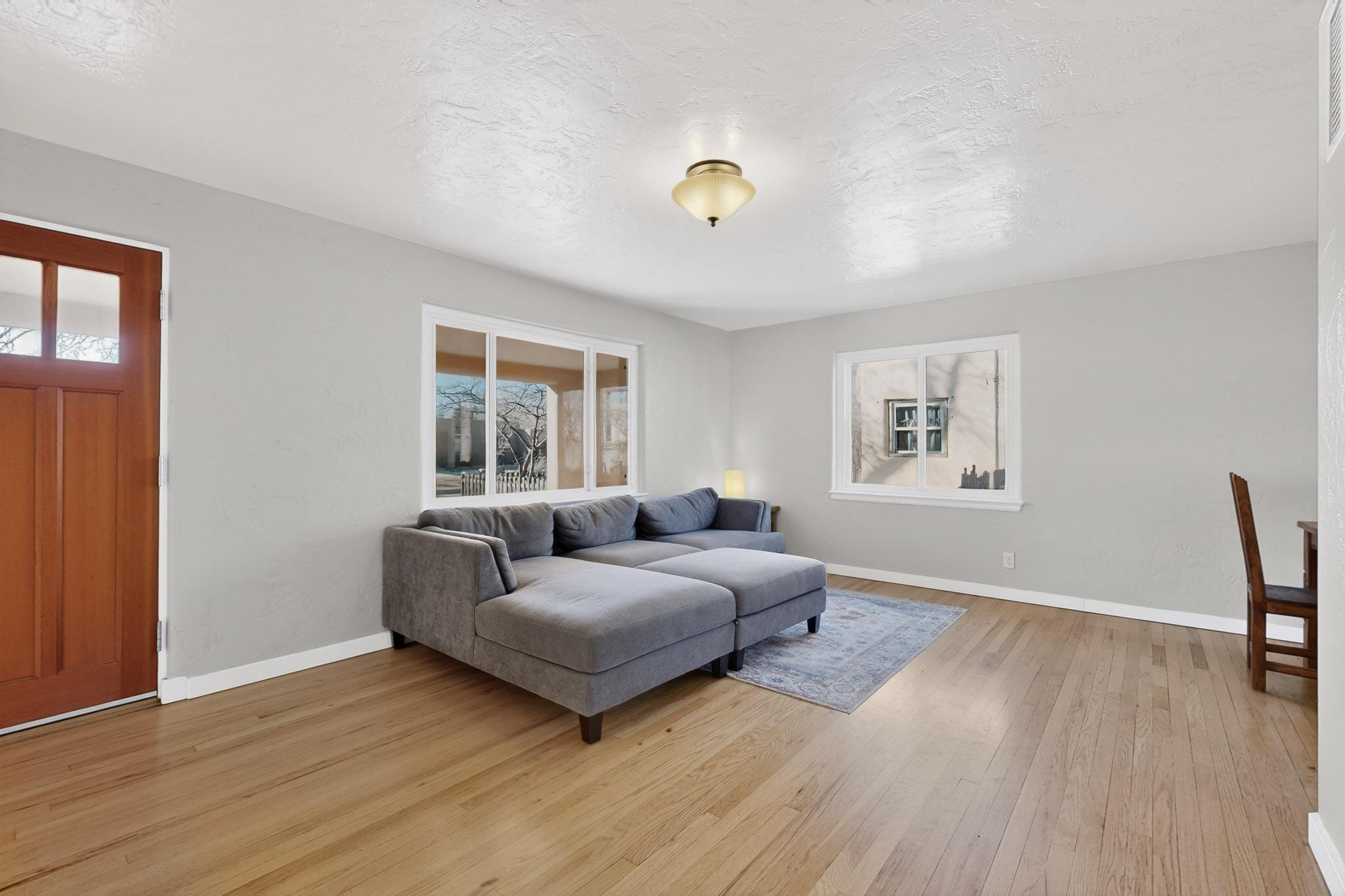 Homes for sale in Albuquerque, NM | 3325 Wilway Ave Ne, Albuquerque, NM 87106 | MLS# 1097819