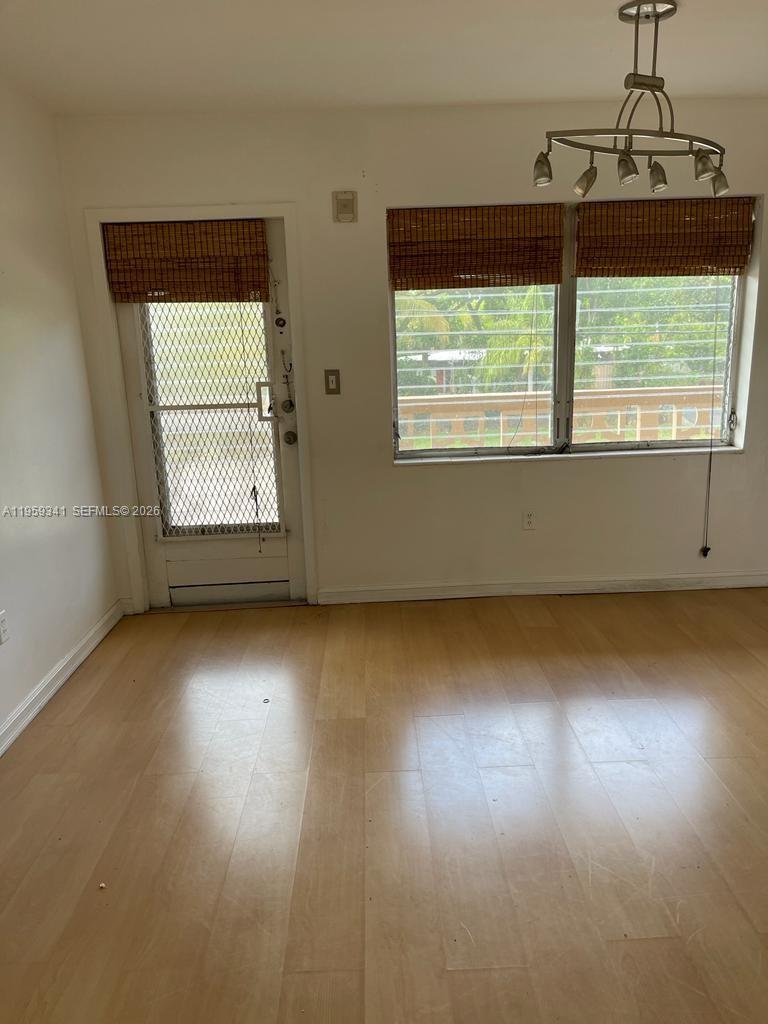 1500 Coral Towers Condo