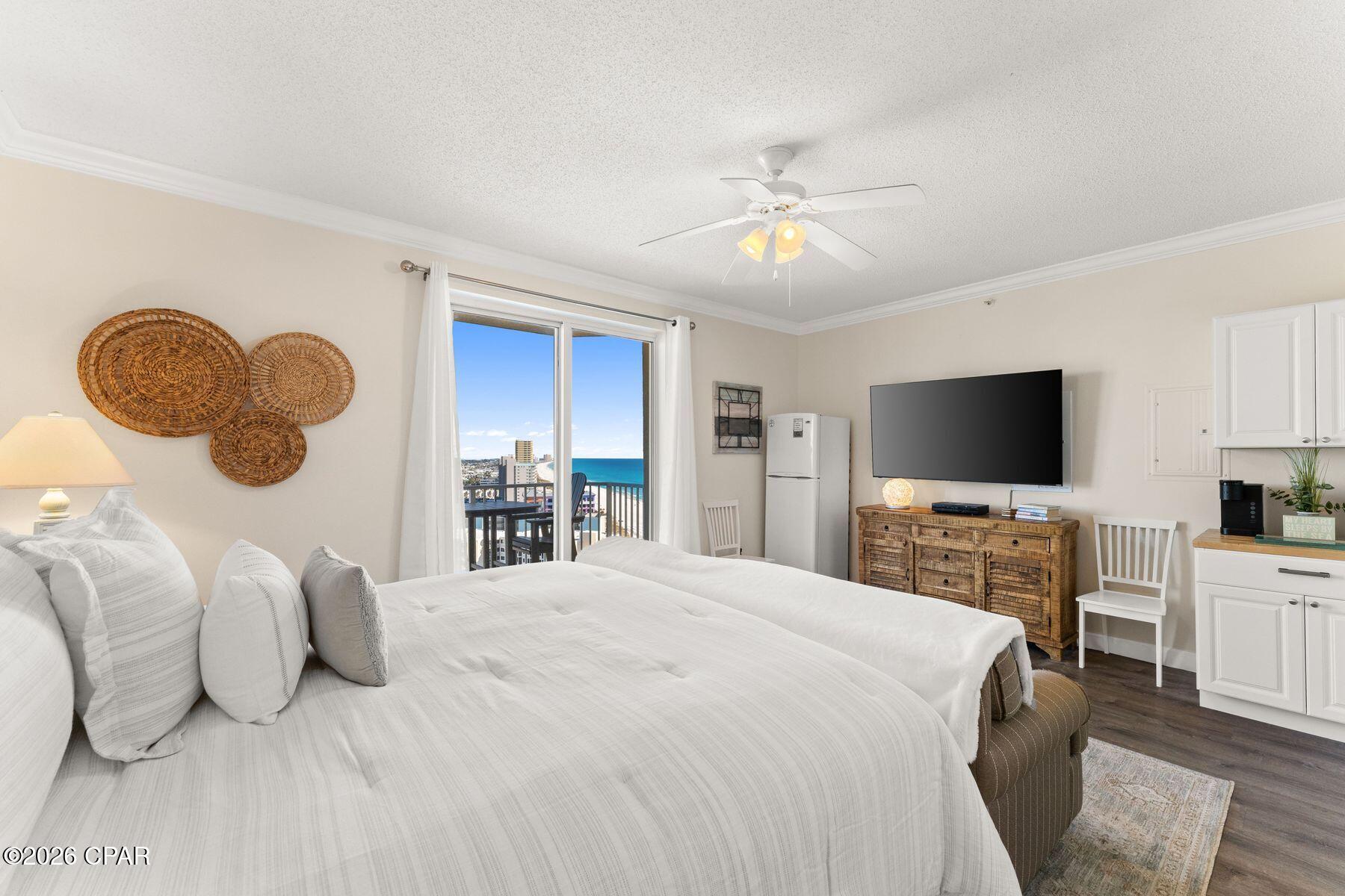 Image 9 For 9450 Thomas Drive 1600e