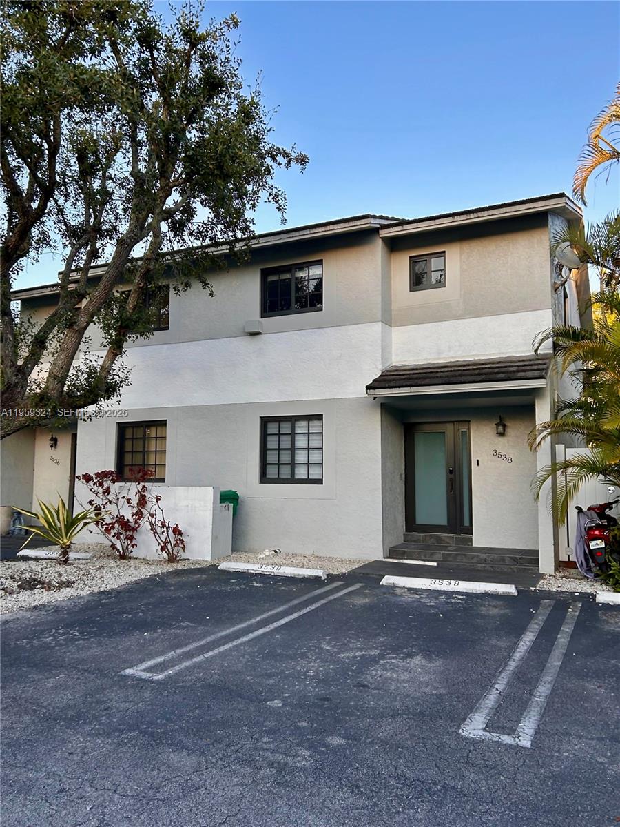 Alhambra Gate Homes Condo