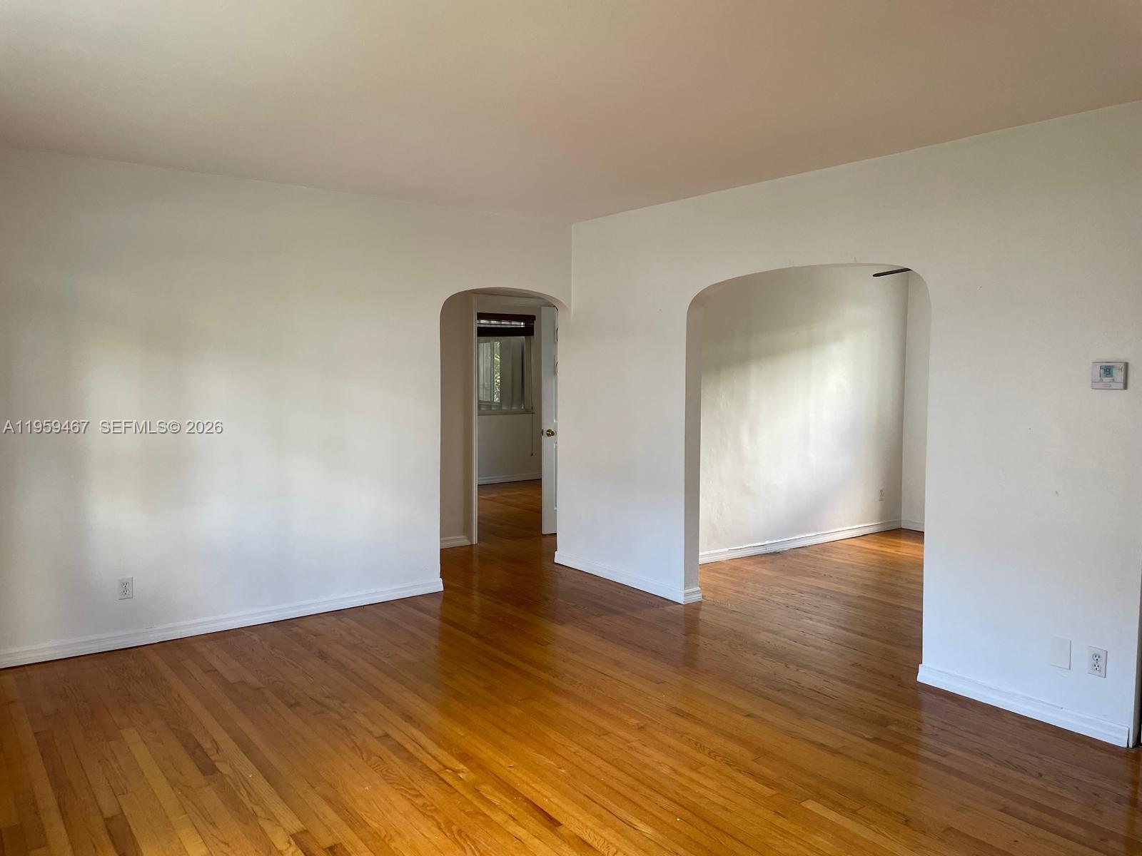 El Capri Courtyards Condo