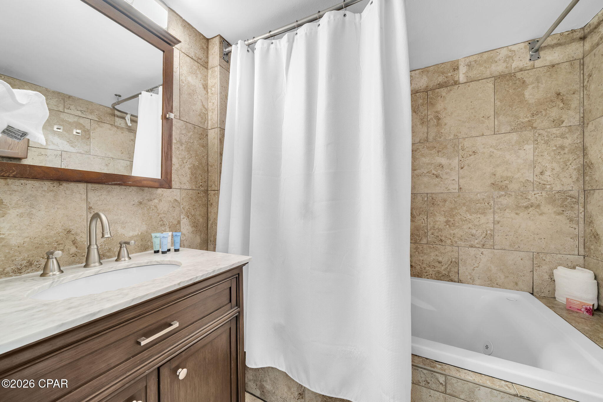 Image 11 For 16908 Innocente Avenue