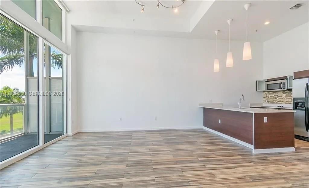 1900 Bayshore Dr Unit 506, Miami, Florida 33132