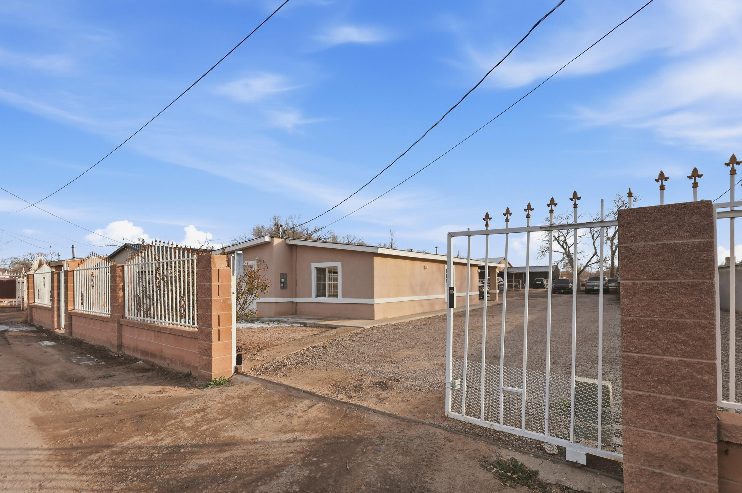 Photo 3 of Single family home for sale at 2524 Mares Rd Sw, Albuquerque, NM 87105 | MLS# 1097847 | Listing updated on 2026-10-21