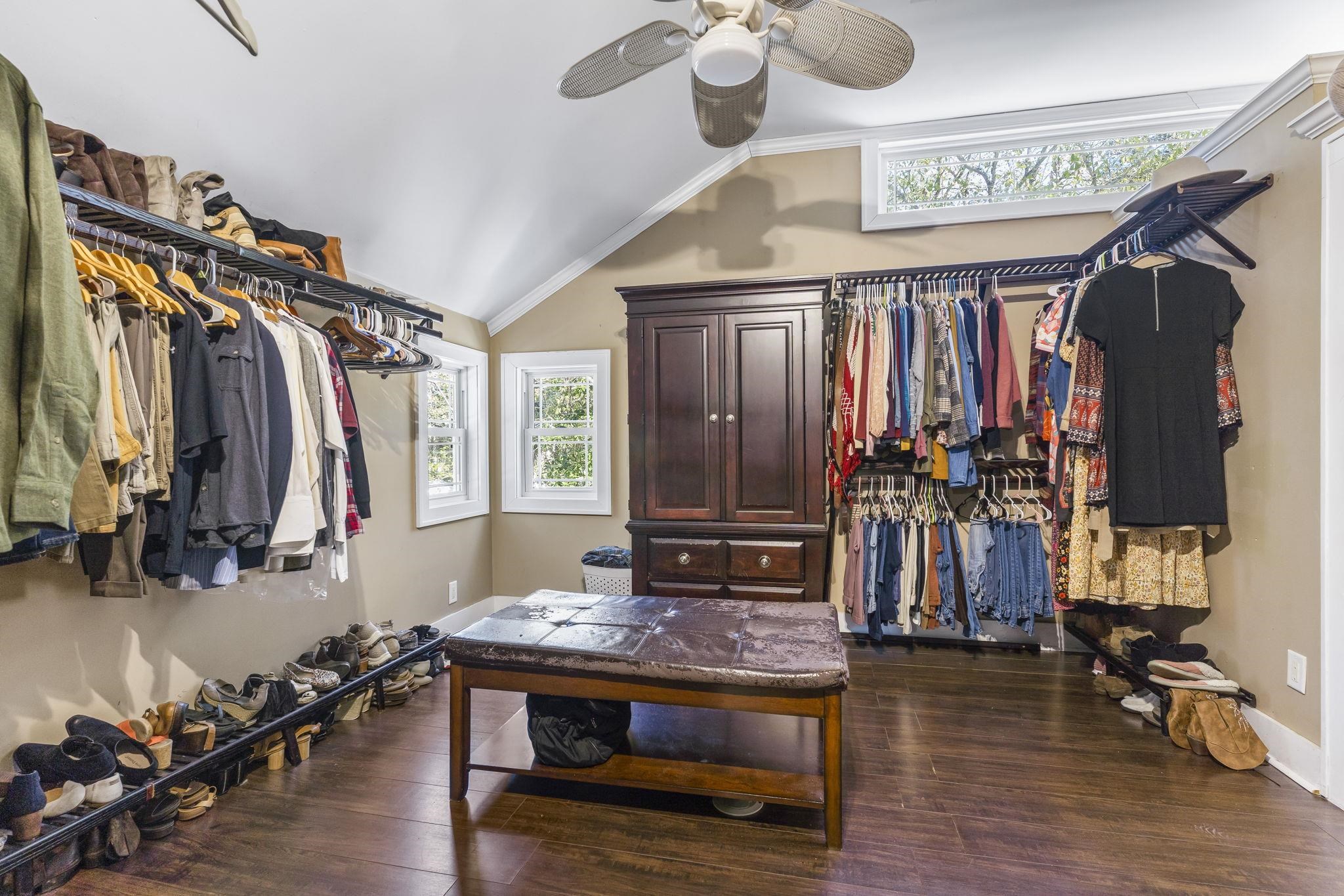 2603139 | Photo 25