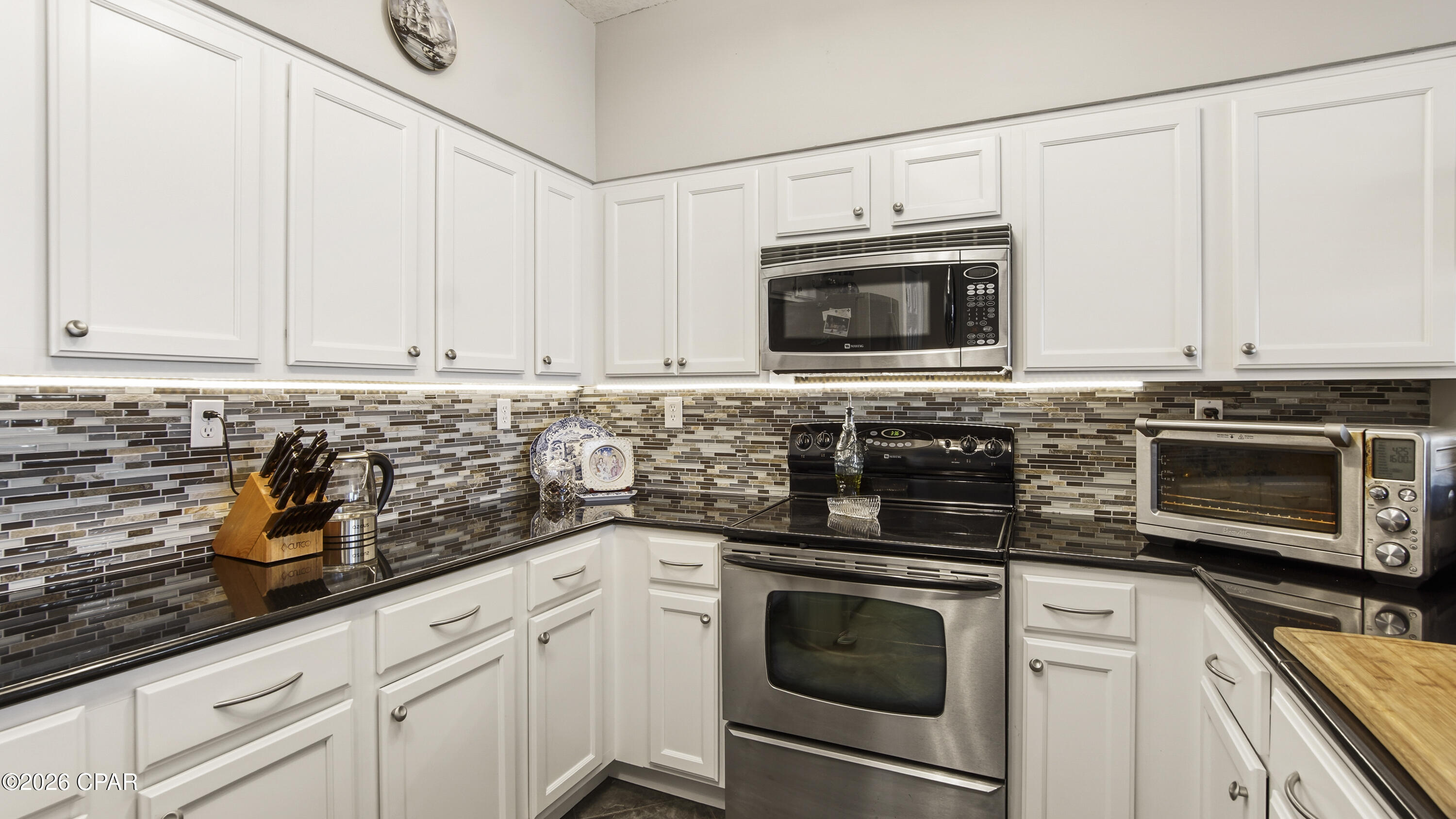 Image 14 For 2400 Grandiflora Boulevard 401