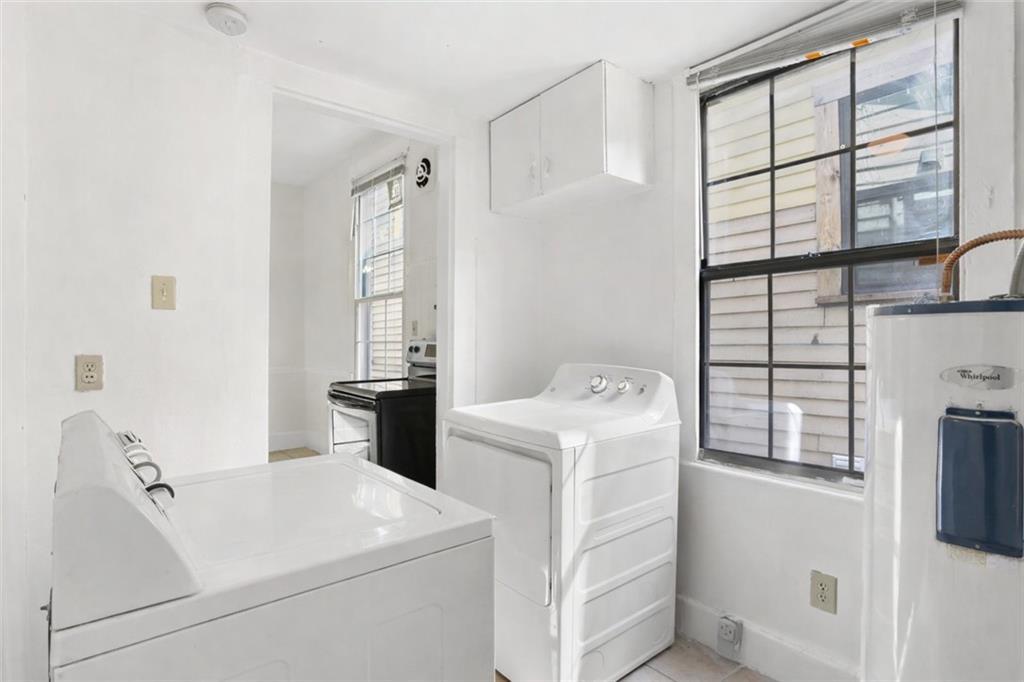 2112-14 Conti Street