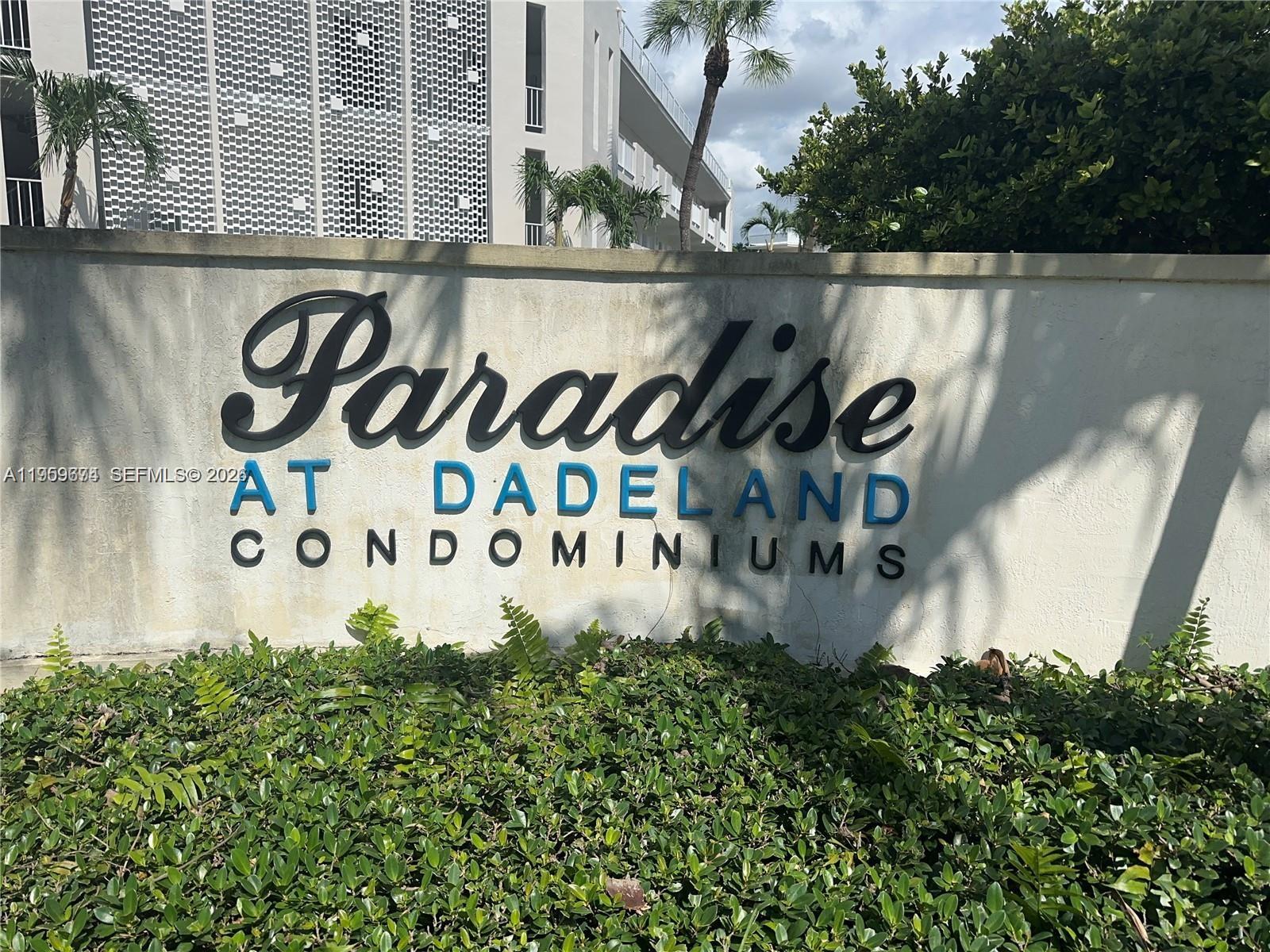 Paradise At Dadeland Cond