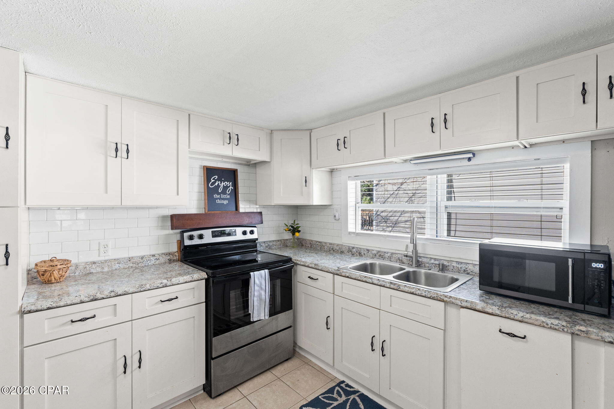 Image 16 For 331 Maine Avenue