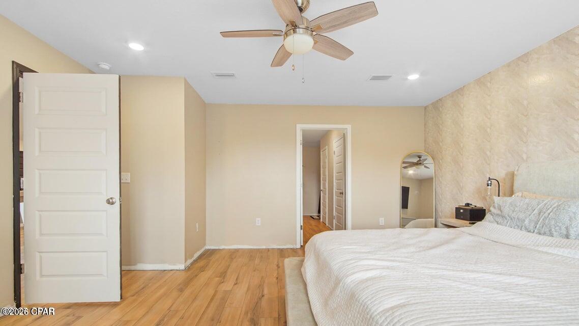 Listing photo id 15 for 4774 Firefly Lane