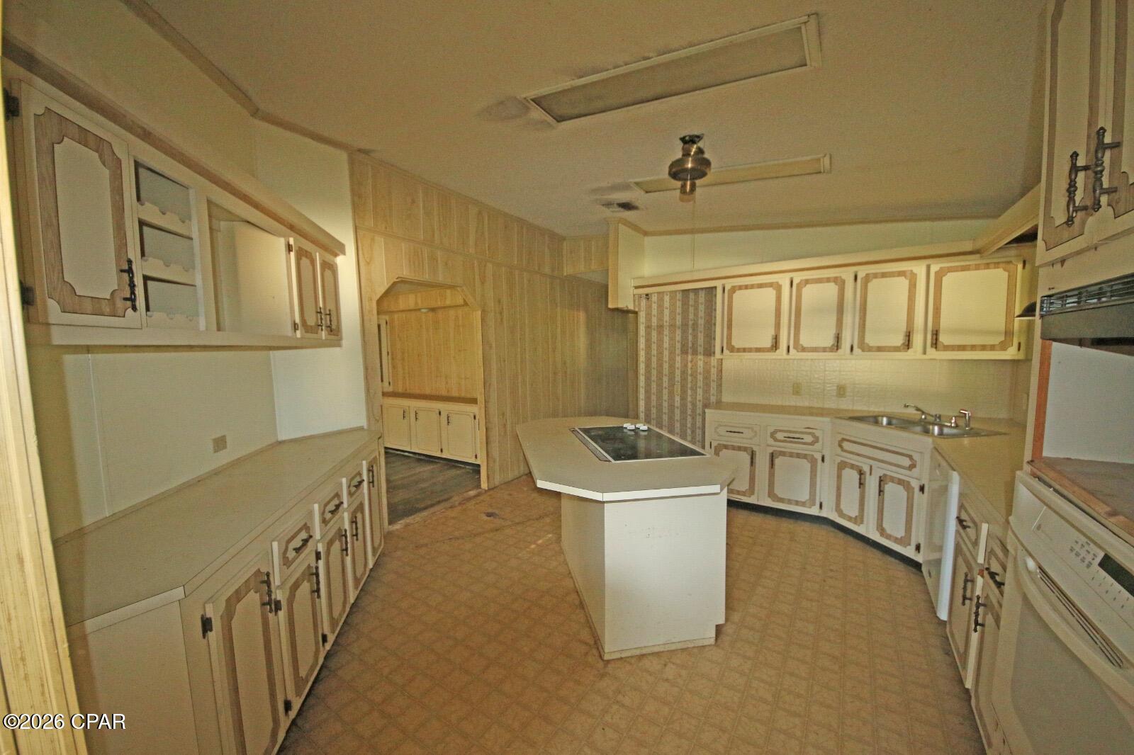 Image 3 For 18475 55th Place