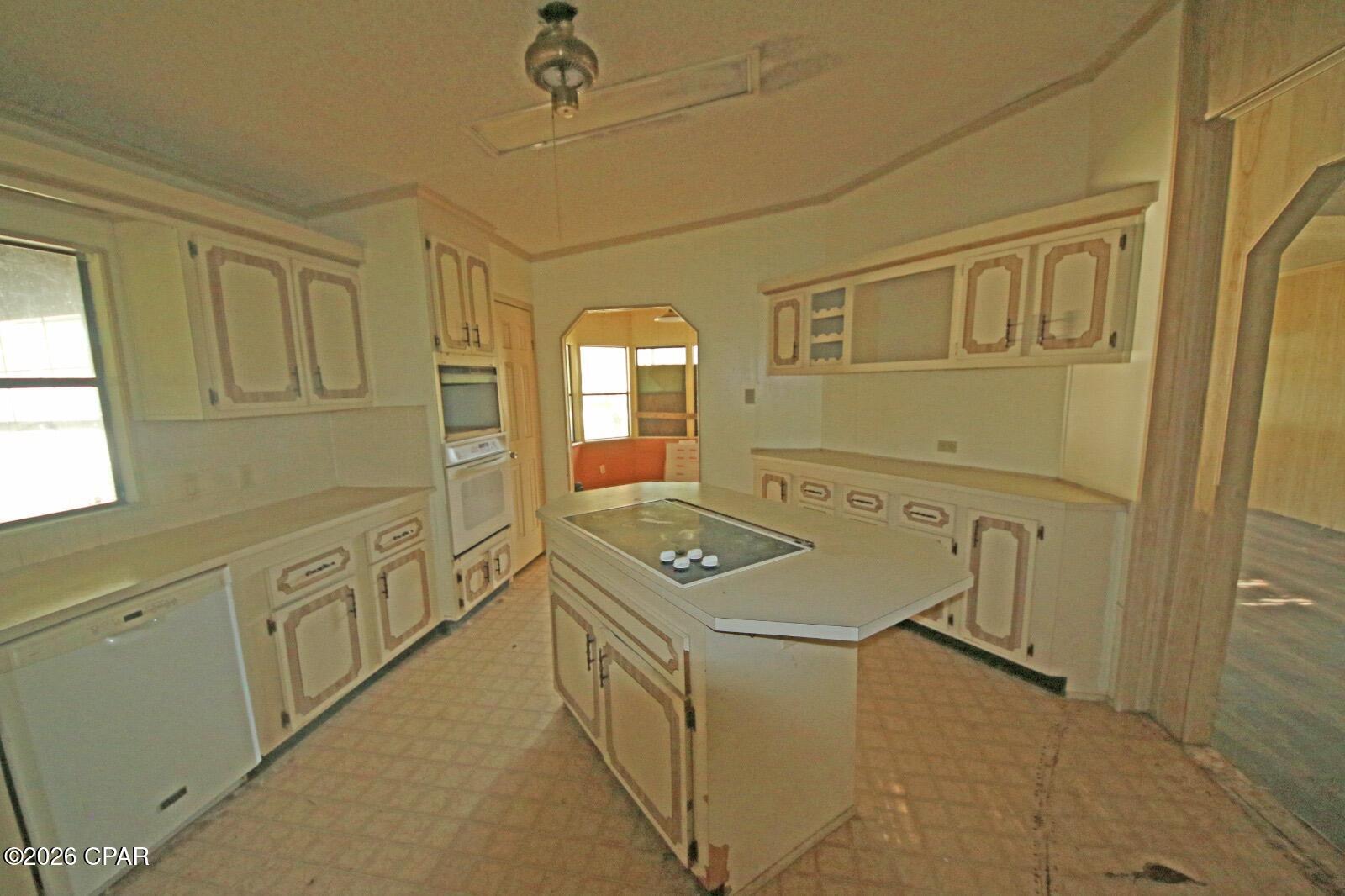 Image 4 For 18475 55th Place