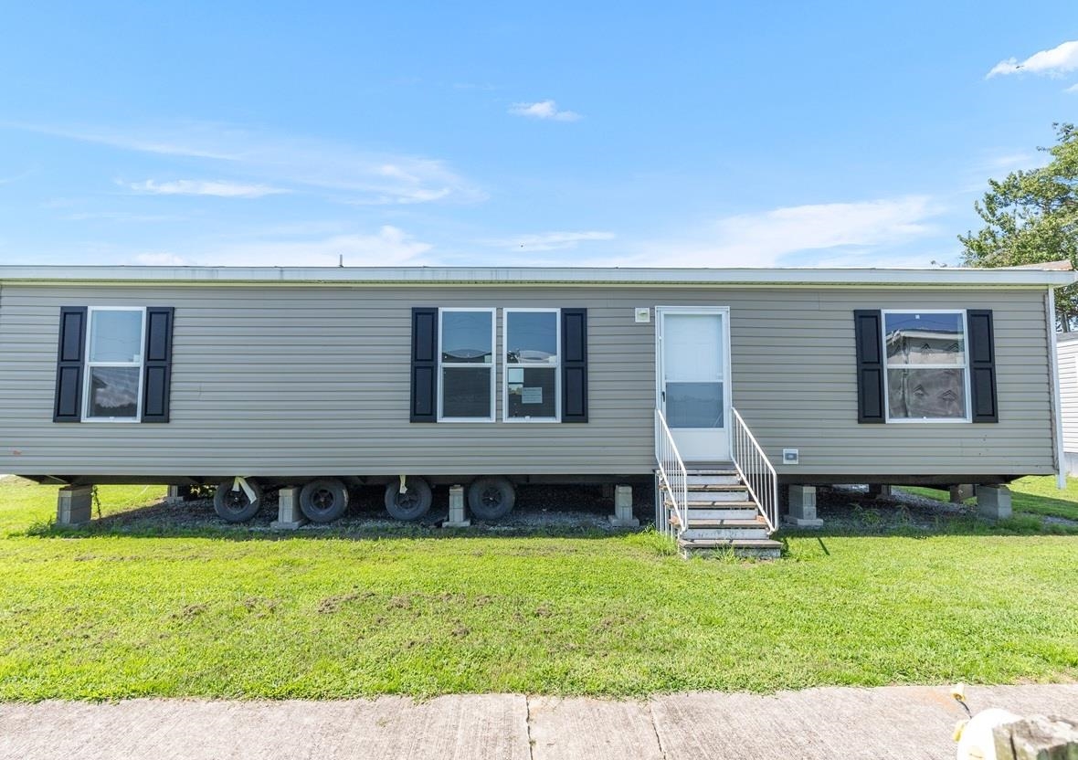 Homes for sale in Pawleys Island, SC | 145 Minnow Dr, Pawleys Island, SC 29585 | MLS# 2603166