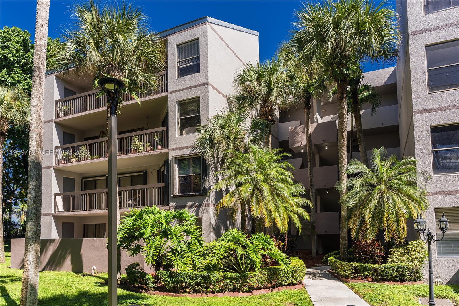 Calusa Club Vilg Bldg D N