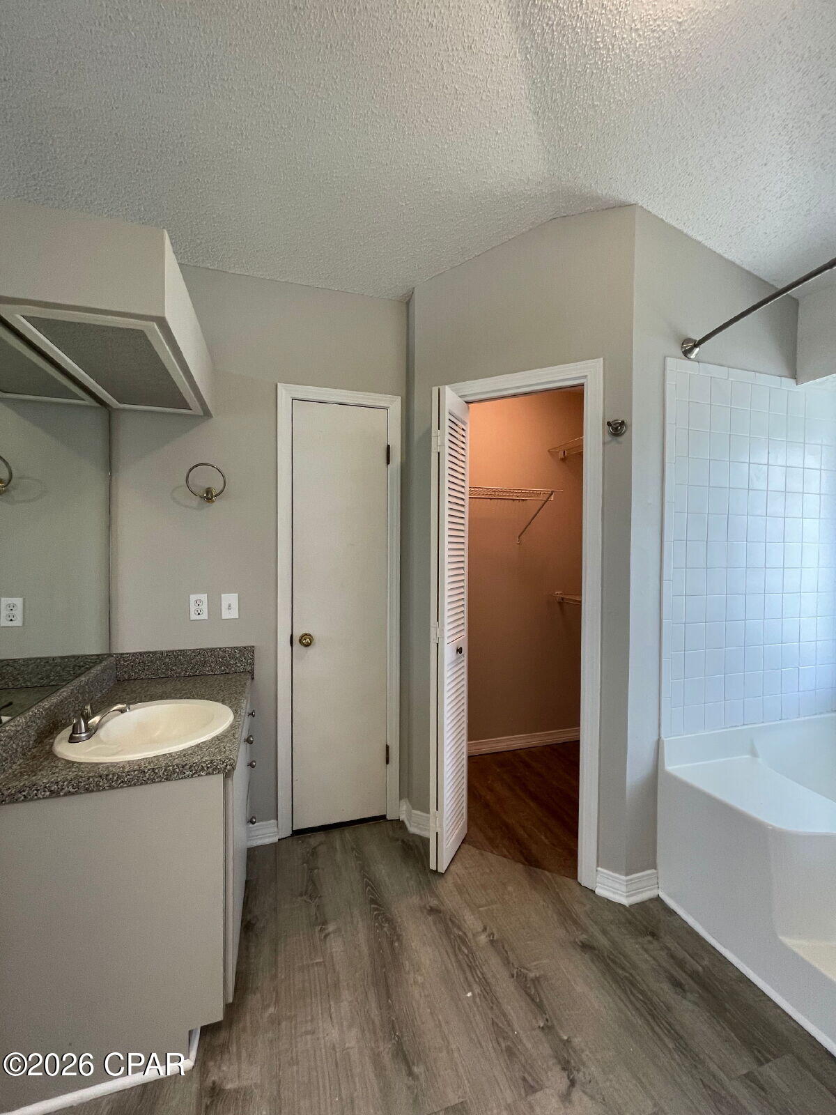 Image 12 For 122 Treasure Palm Drive