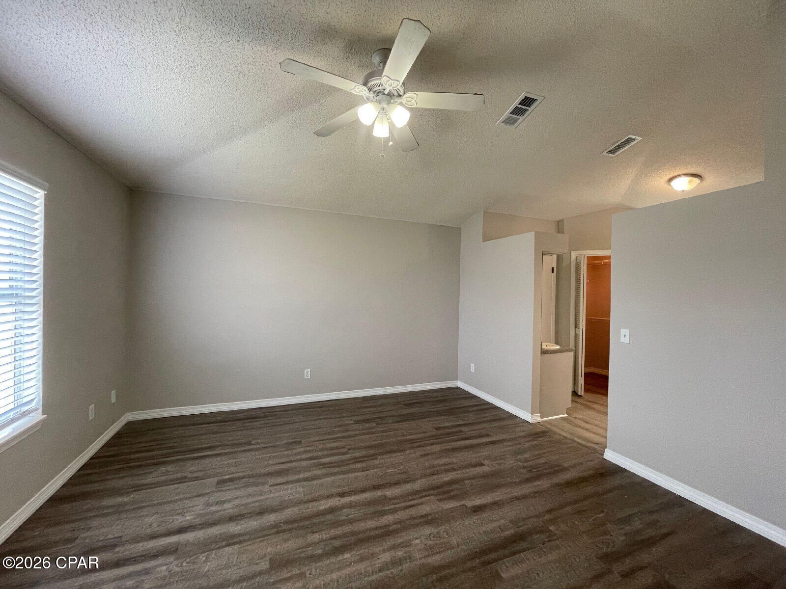 Image 13 For 122 Treasure Palm Drive