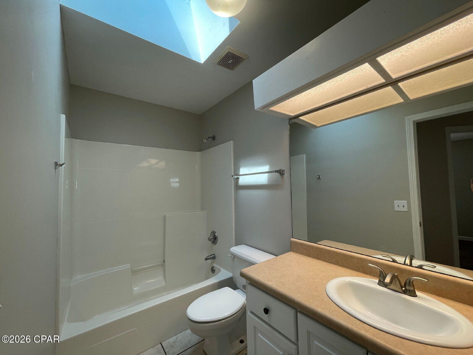 Image 3 For 122 Treasure Palm Drive