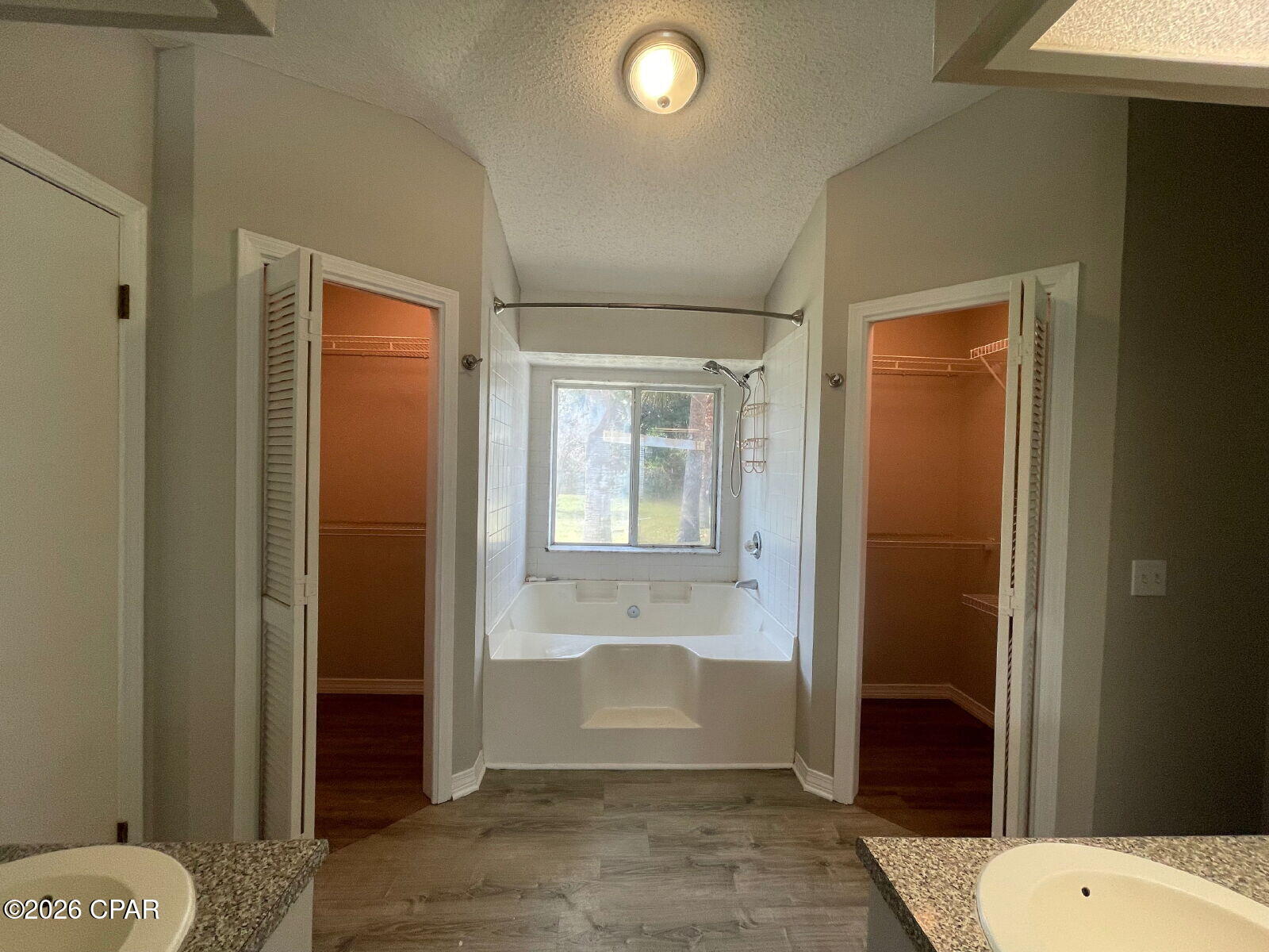 Image 9 For 122 Treasure Palm Drive