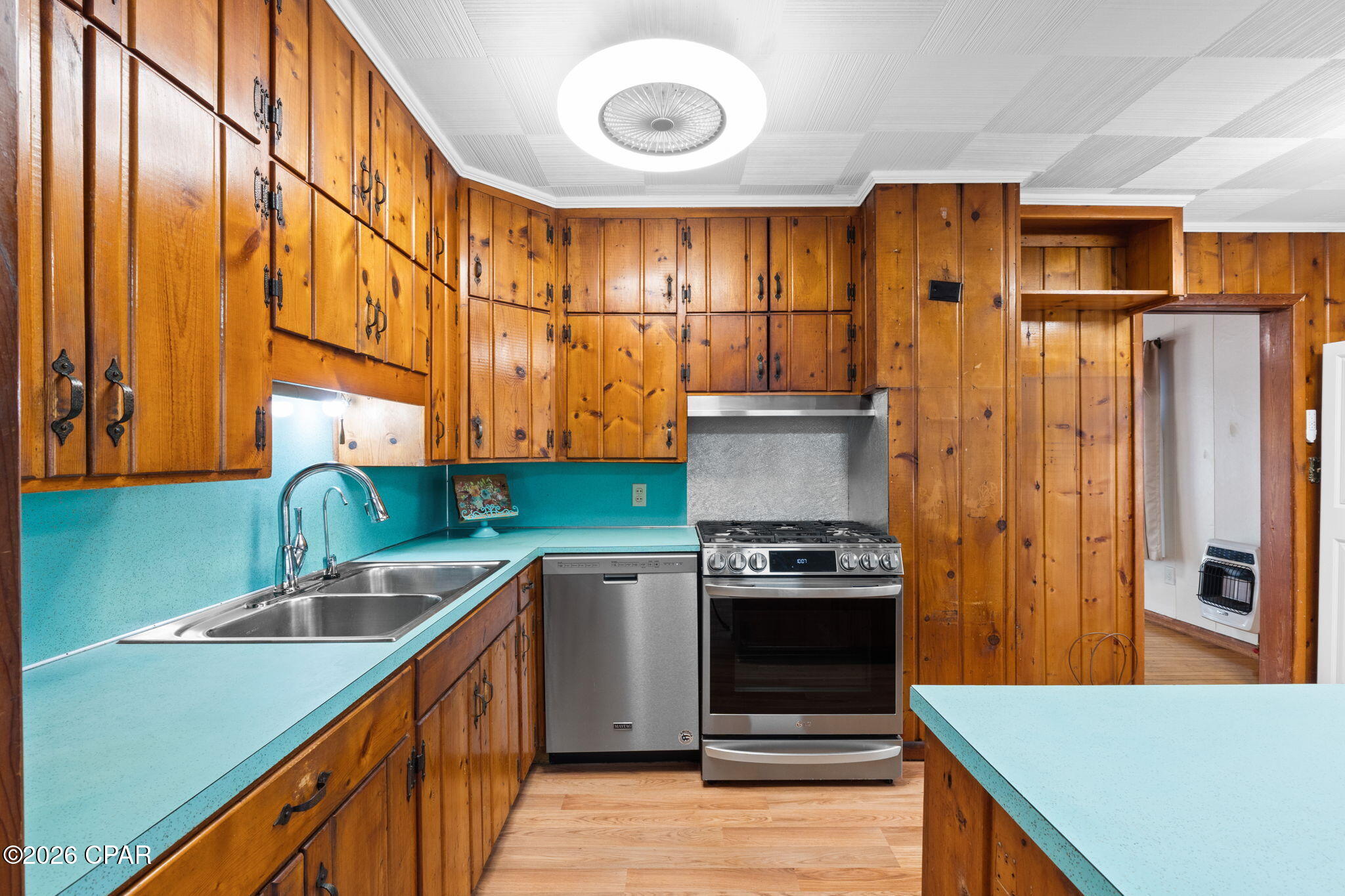 Image 10 For 1336 Cincinnati Avenue