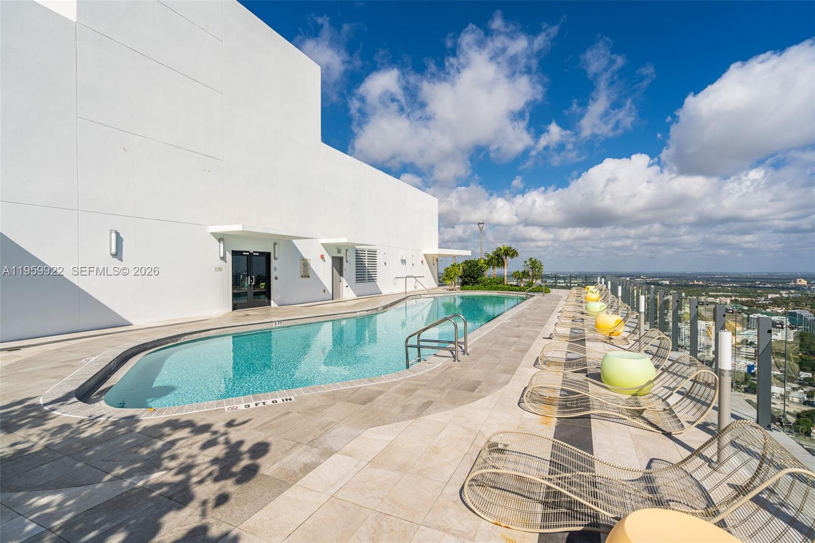 Paraiso Bayviews Condo