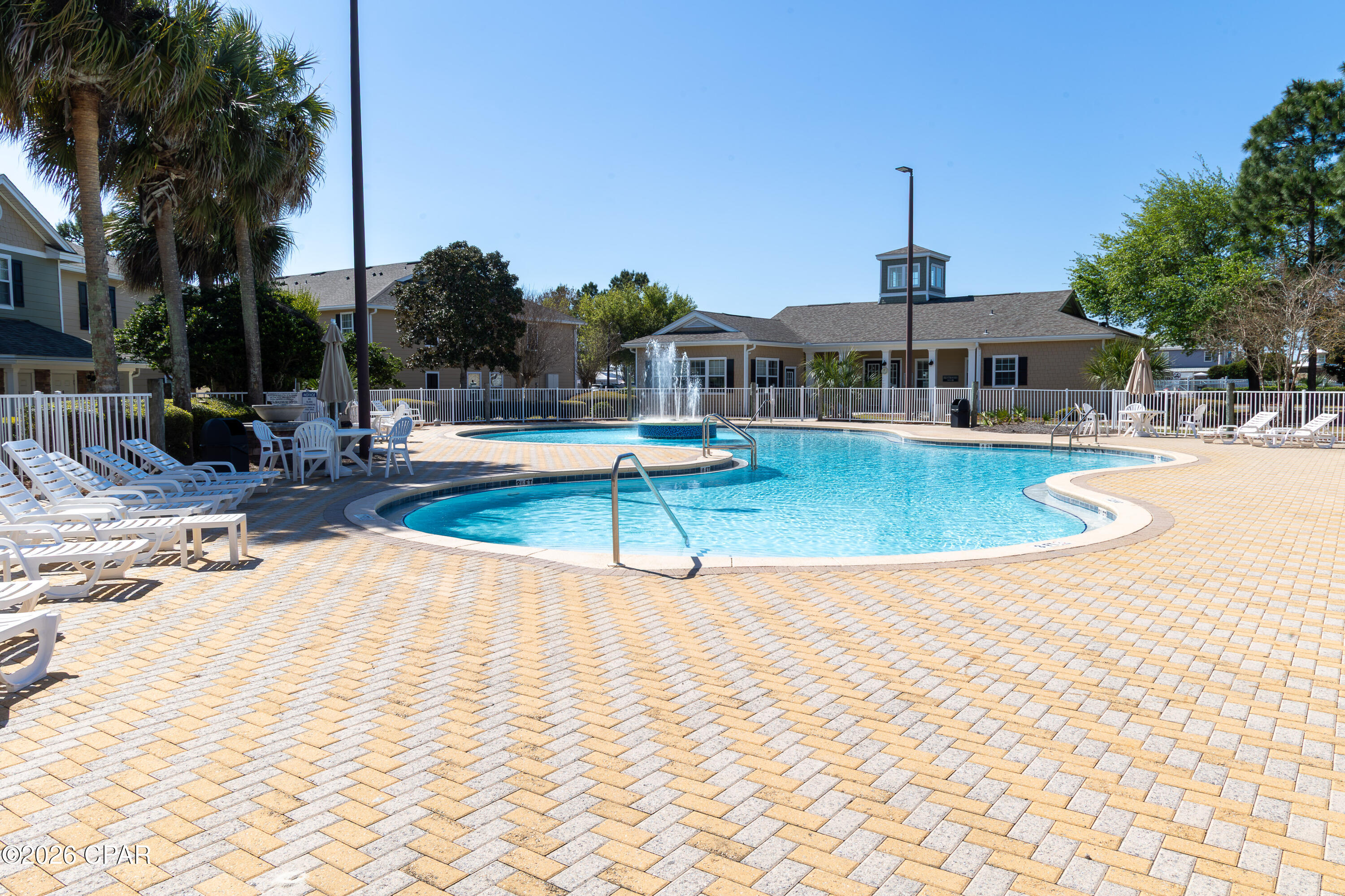 Image 3 For 204 Cape Cod Drive