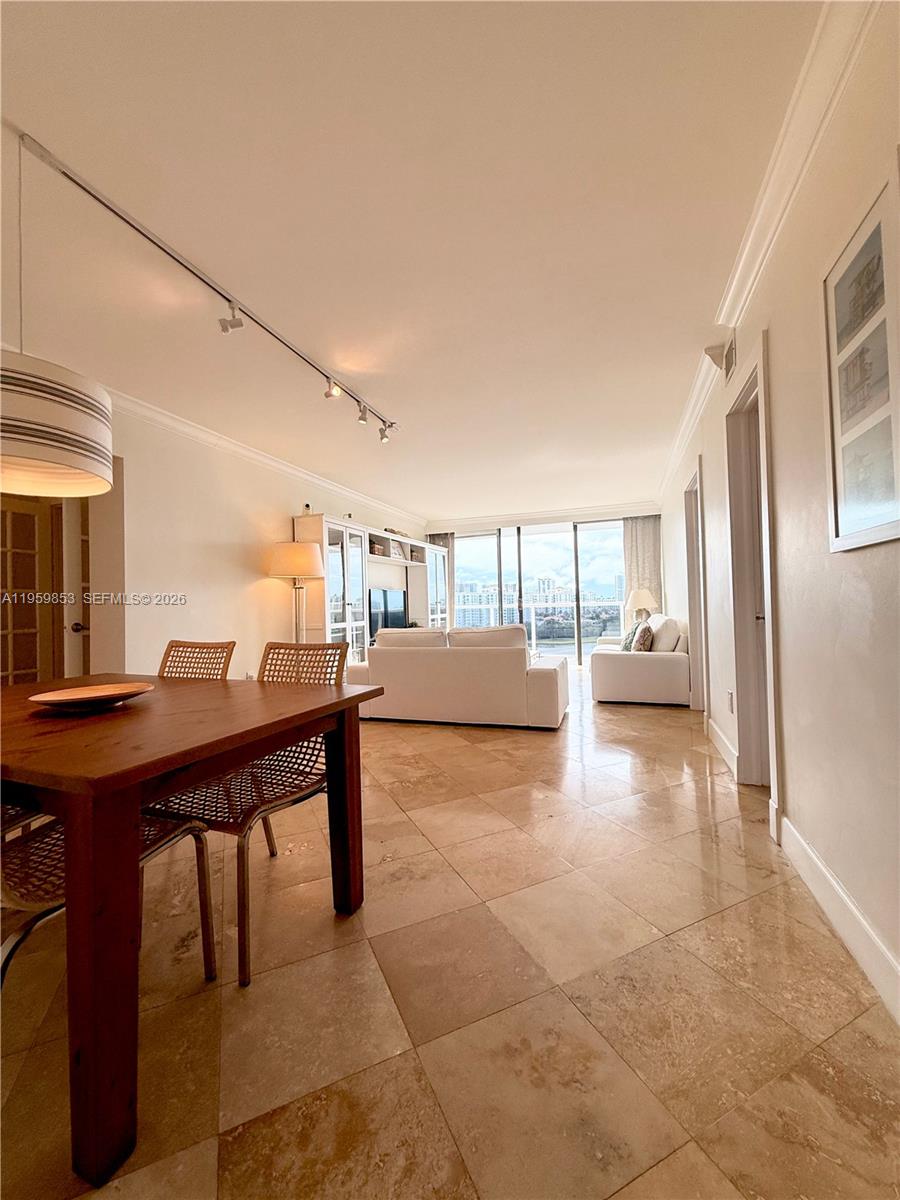 Aventura Eldorado Condo