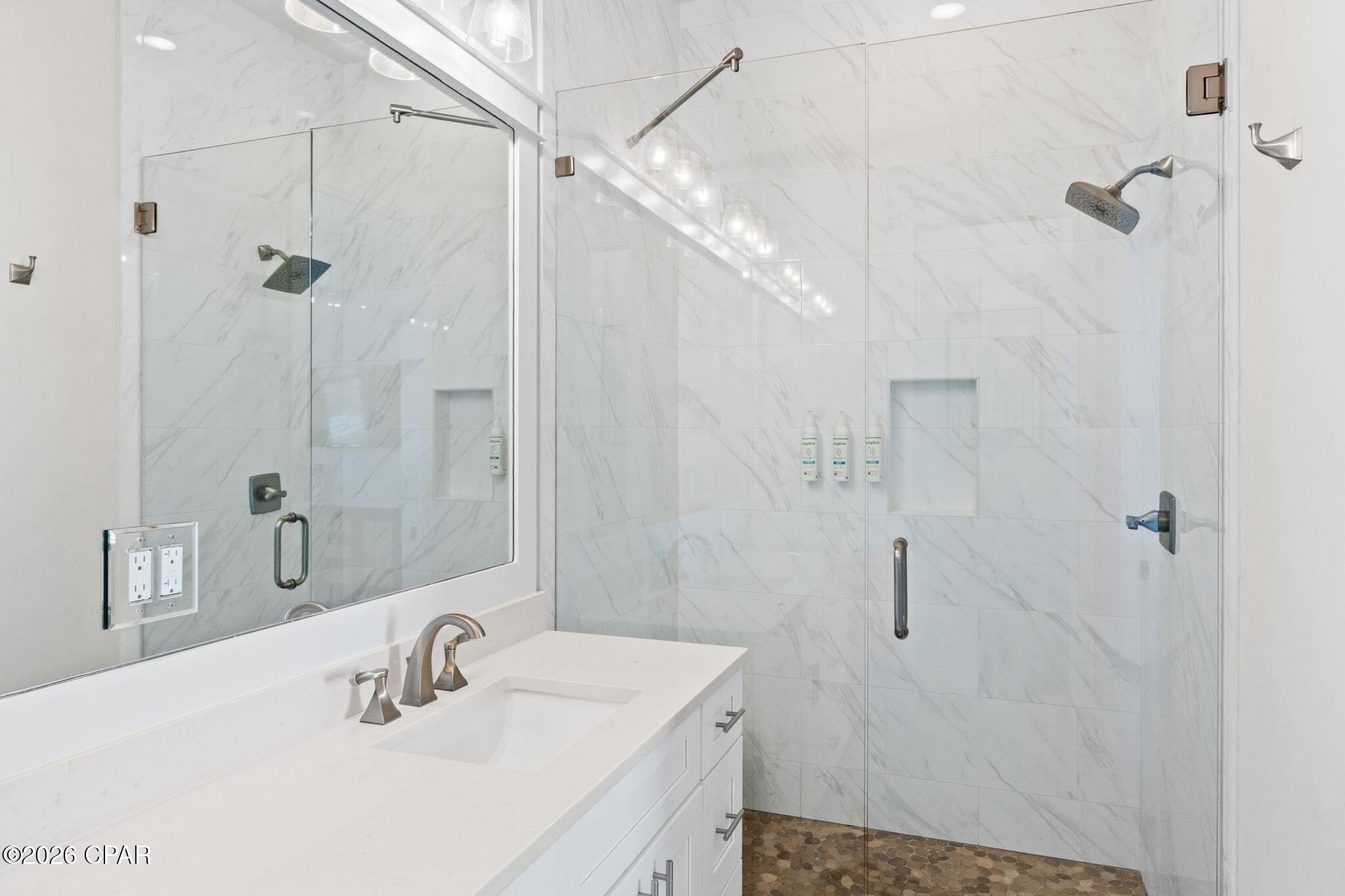 Image 72 For 28 Rue Martine