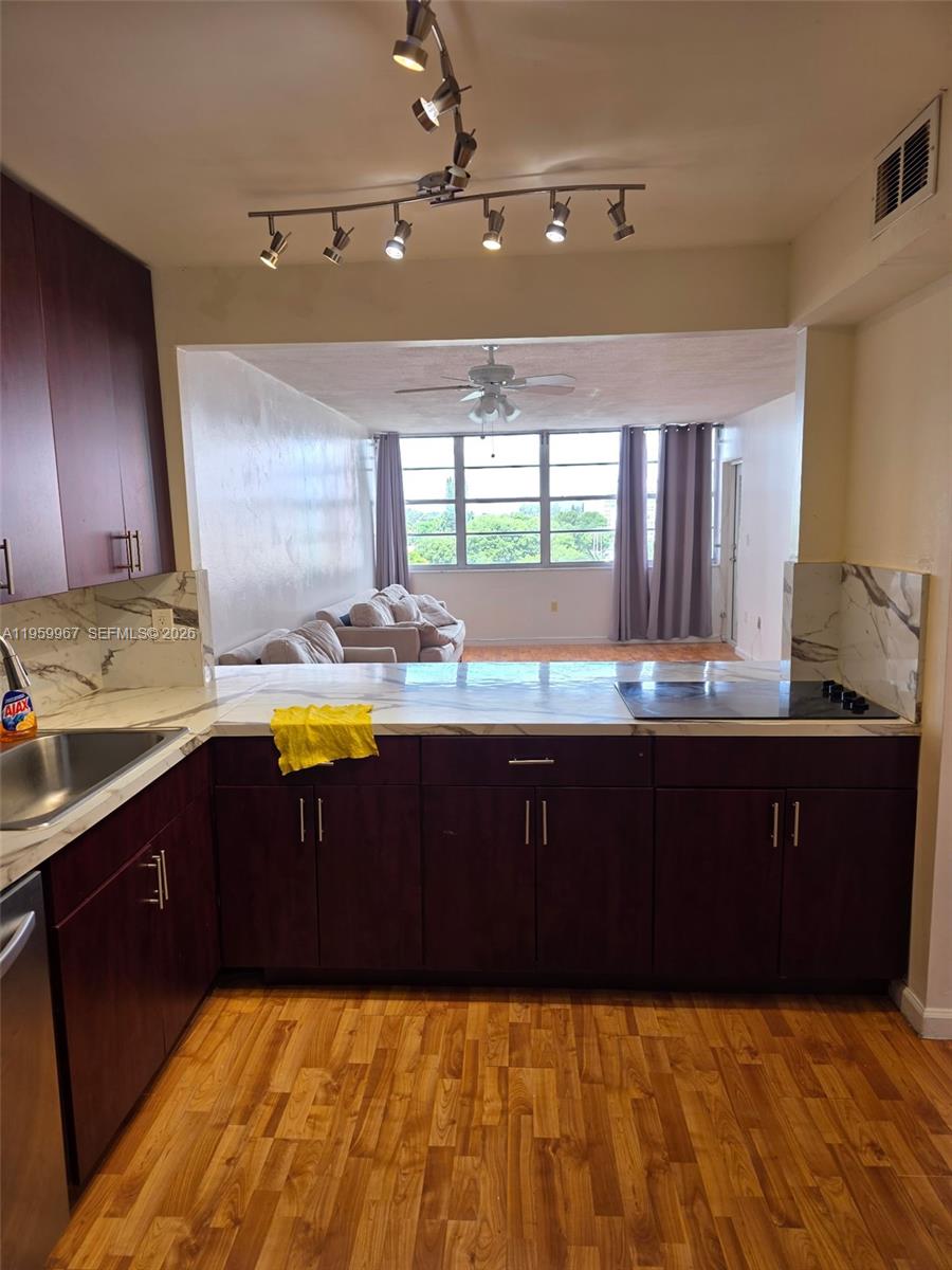 Buckley Towers Condo - Ea