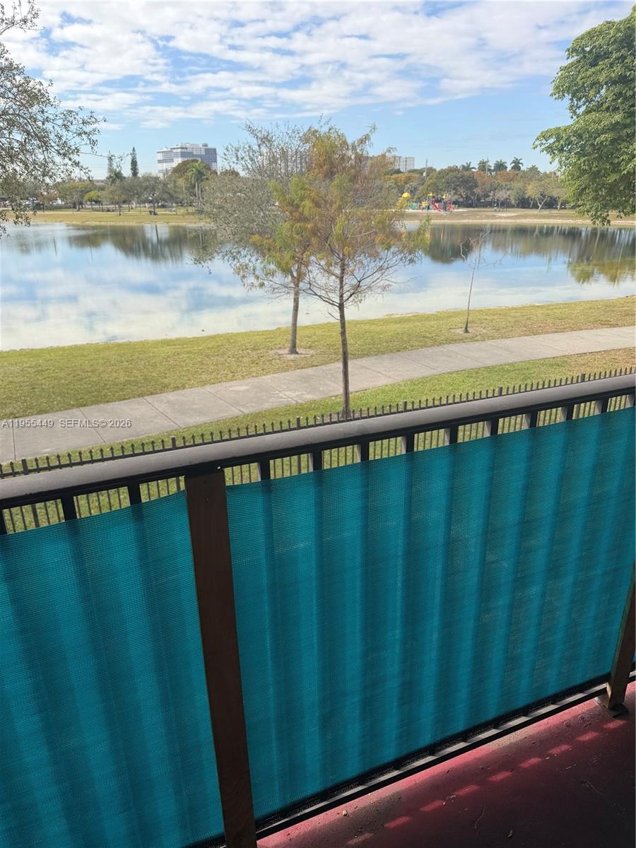 Park Lake Vilg Condo Phs