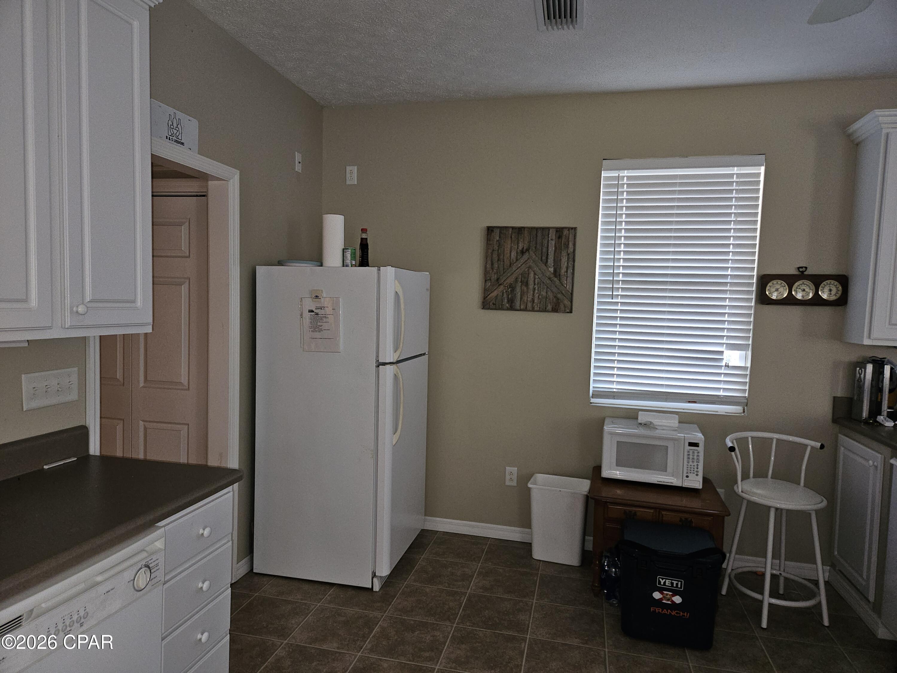 Image 14 For 2447 Greenhead Road