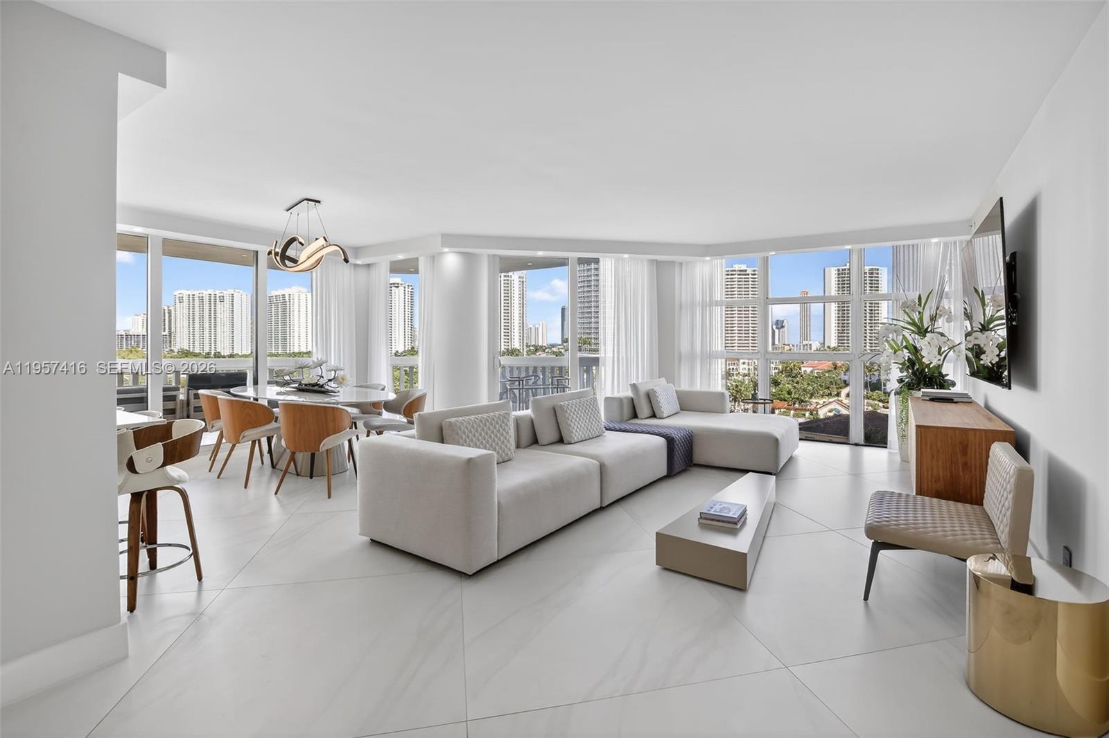 Condo for Sale in Aventura, FL