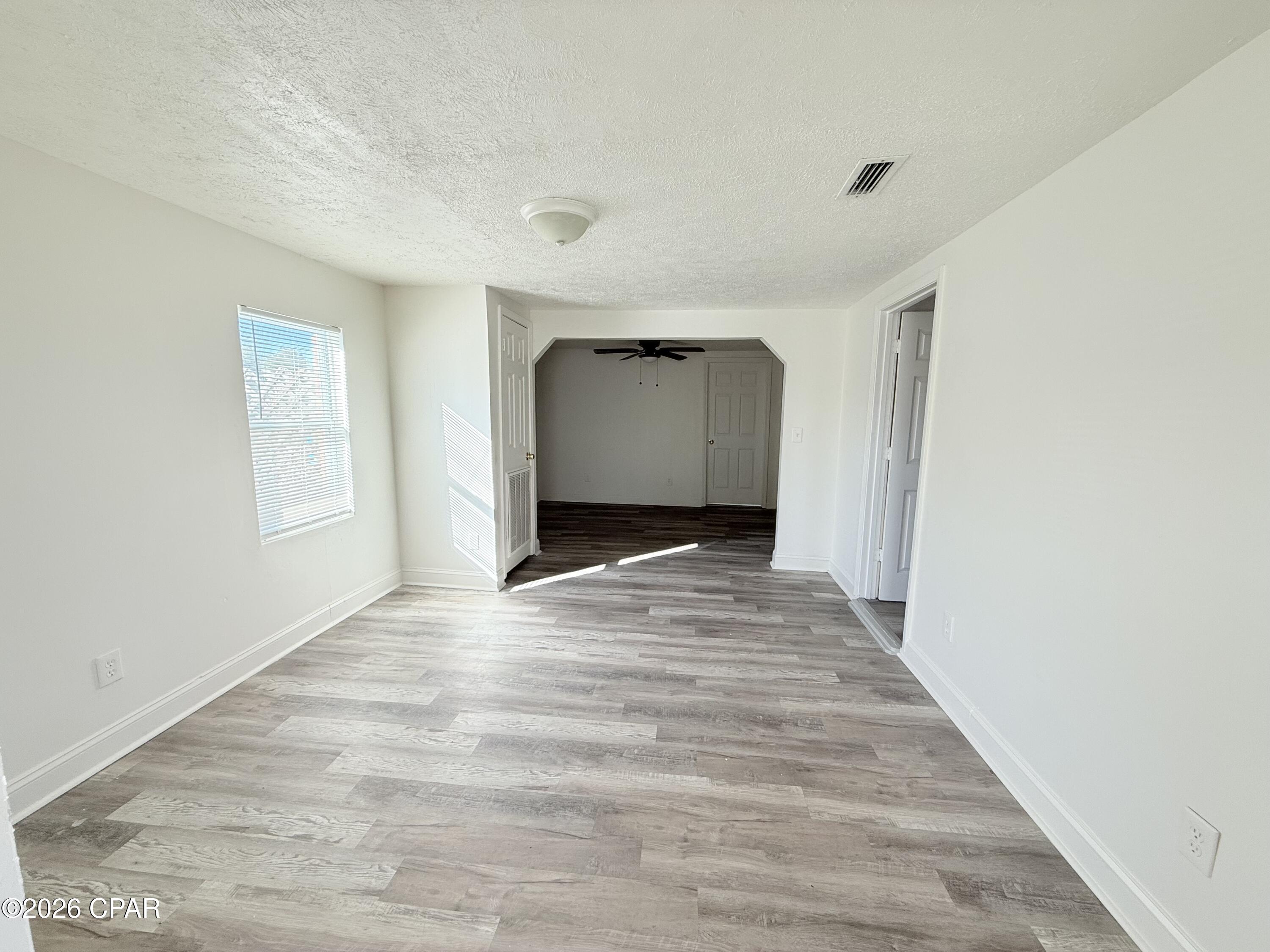 Image 4 For 237 Helen Avenue