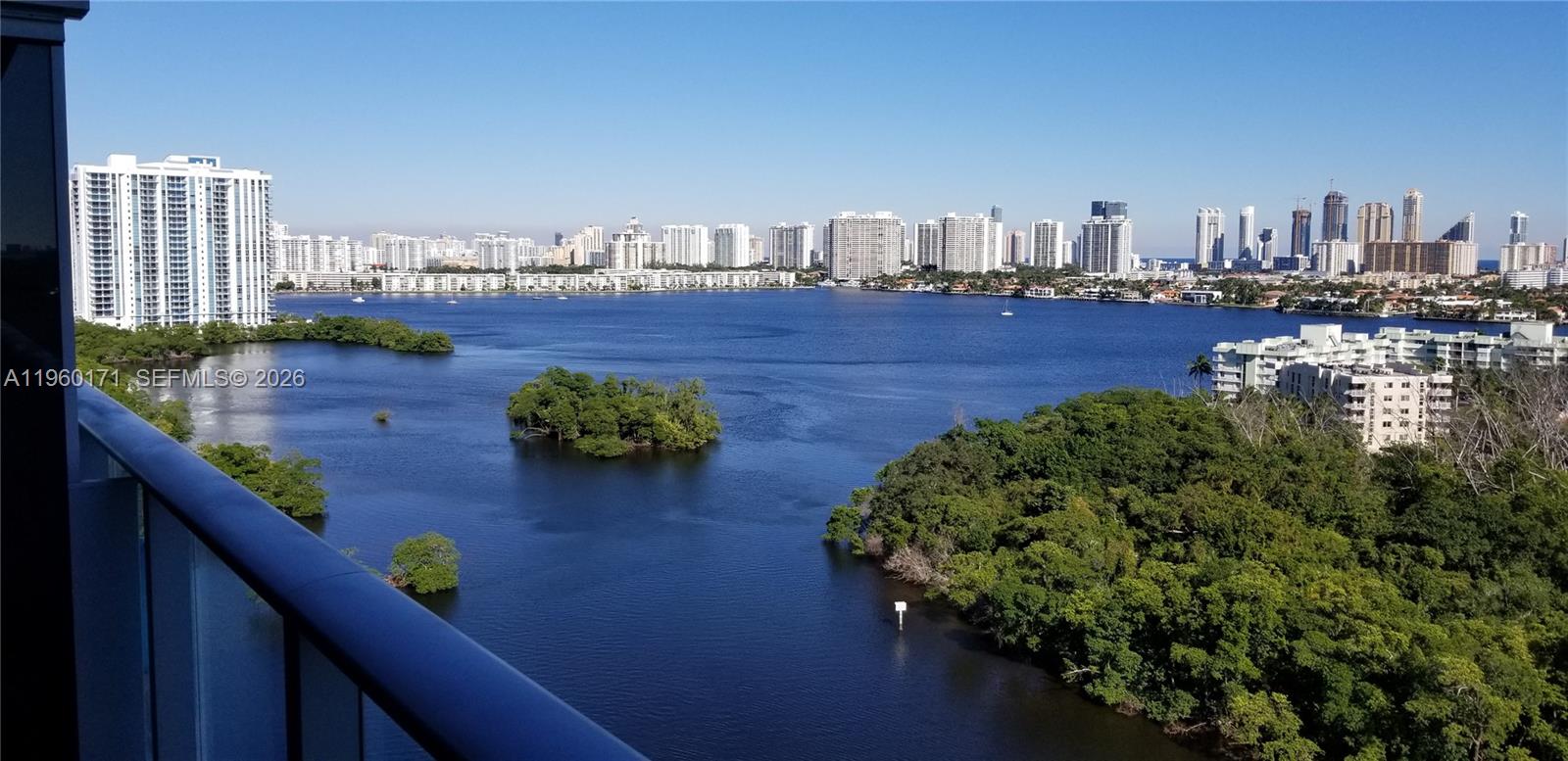 16385 Biscayne Blvd #1516