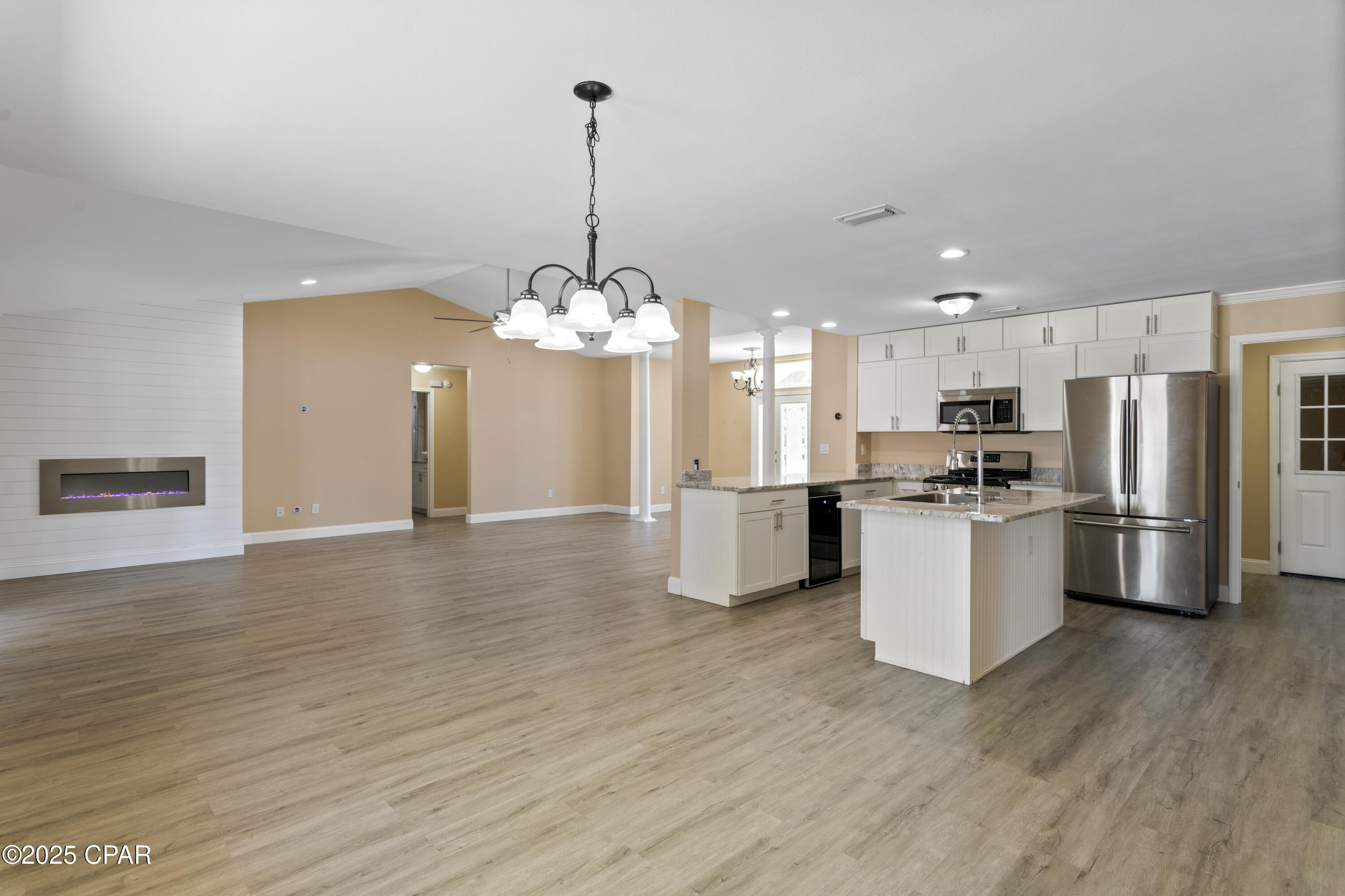 Image 10 For 468 Forest Shore Drive