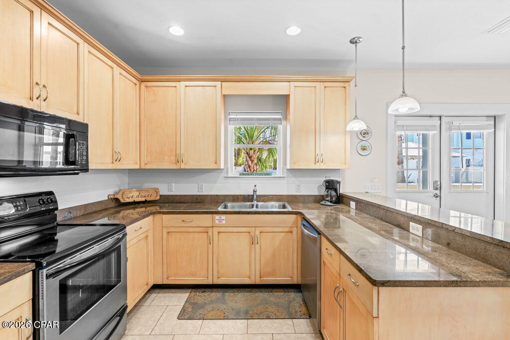 Image 11 For 8410 Thomas Drive 6