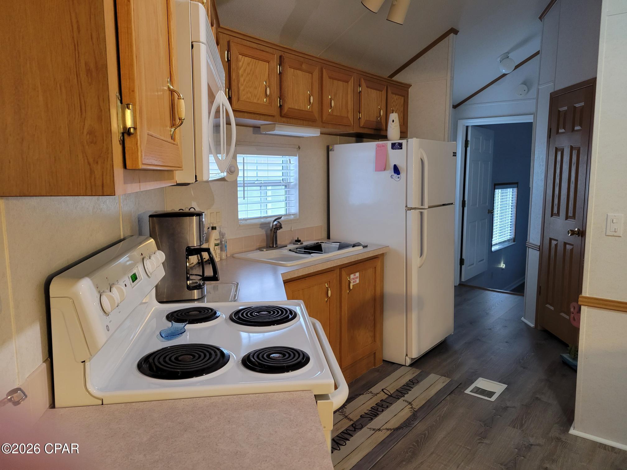 Image 8 For 1219 Navy Boulevard 119