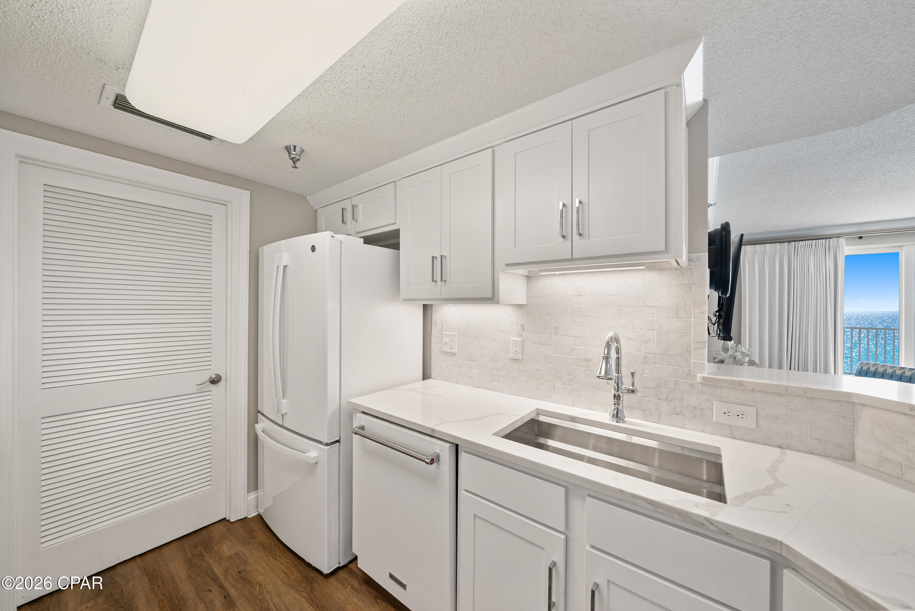 Image 14 For 4421 Thomas Drive 602