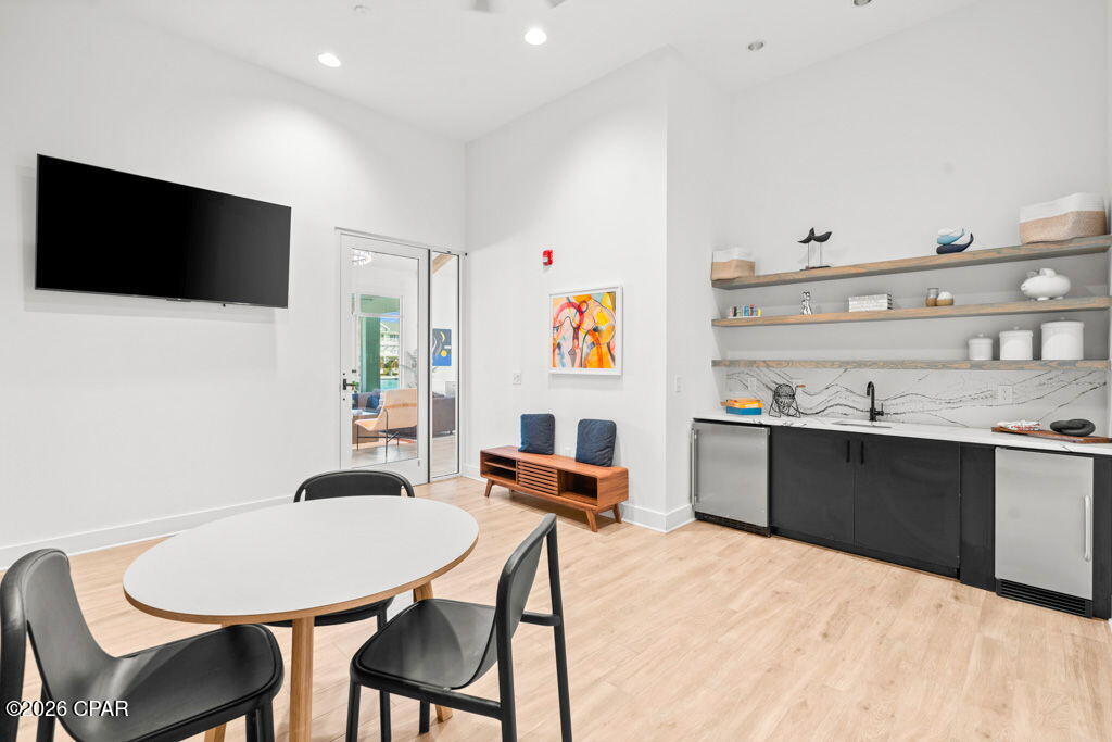 Listing photo id 10 for 2105 Avensong Lane C104