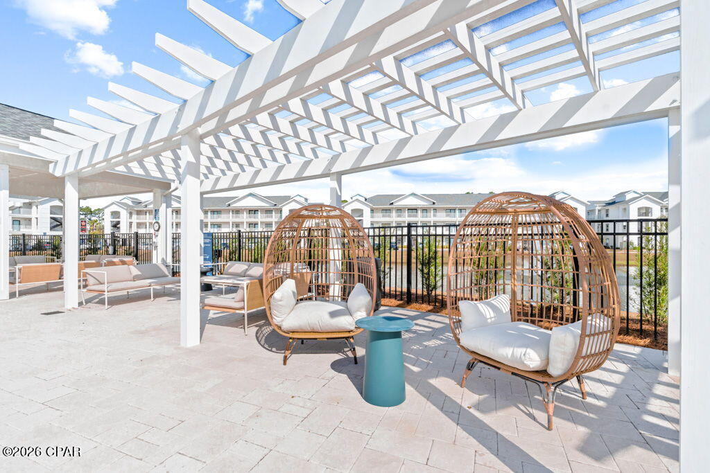 Listing photo id 13 for 2105 Avensong Lane C104