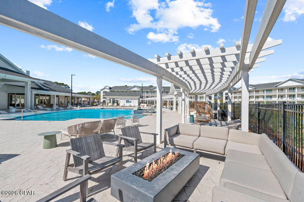 Listing photo id 14 for 2105 Avensong Lane C104