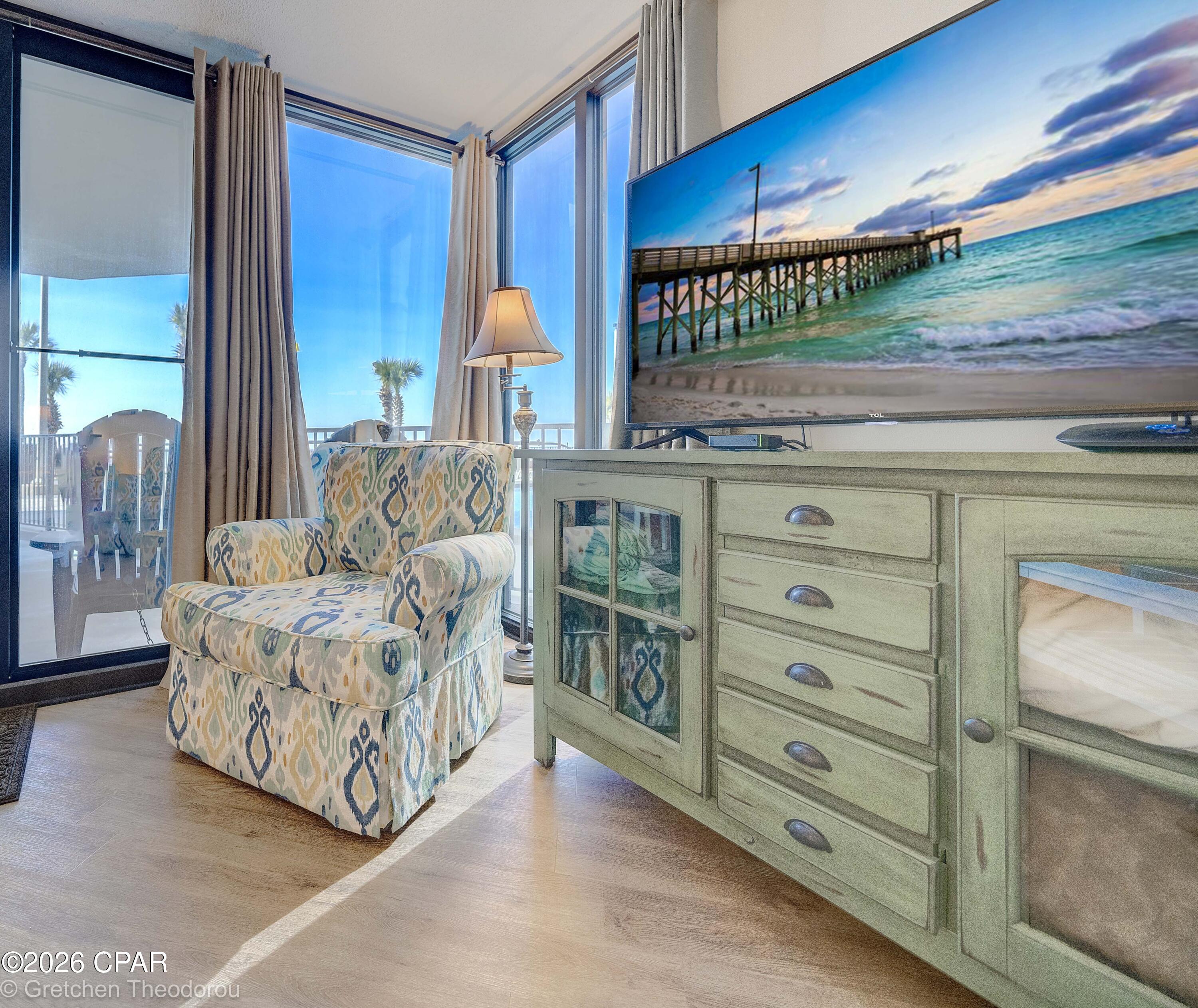 Image 12 For 9850 Thomas Drive 111e