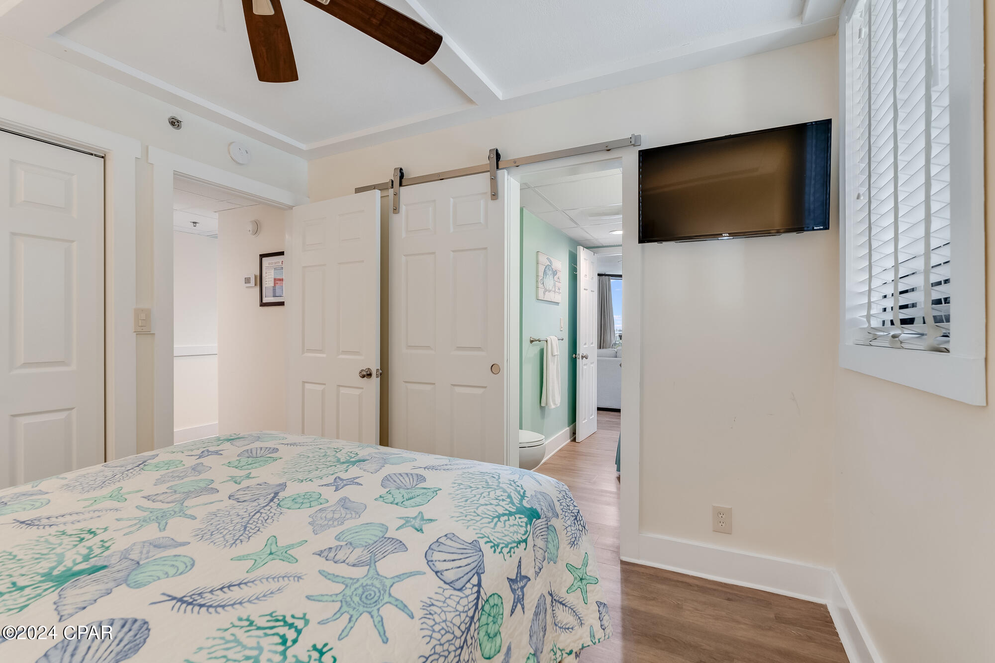 Image 16 For 9850 Thomas Drive 111e