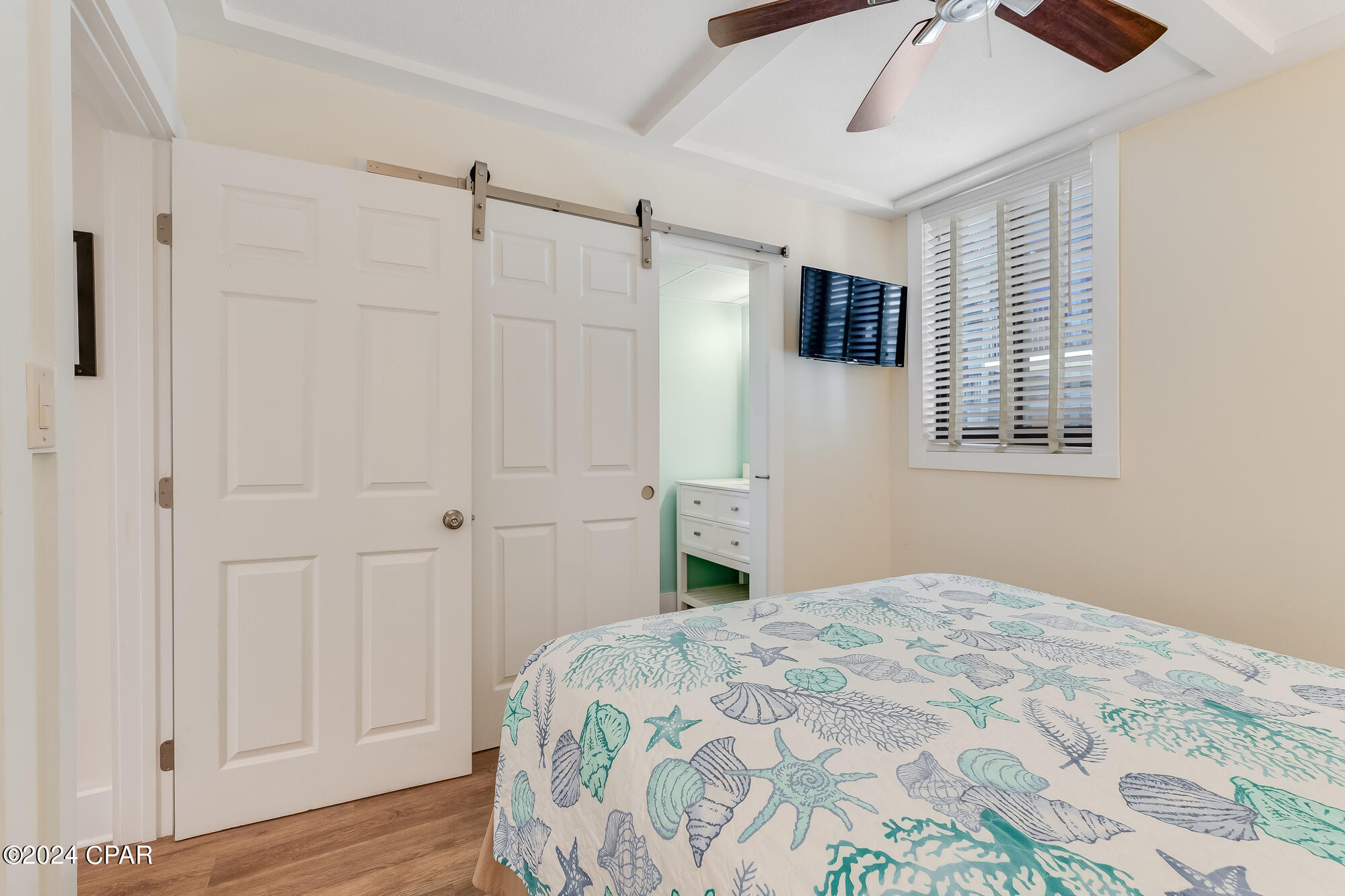 Image 18 For 9850 Thomas Drive 111e