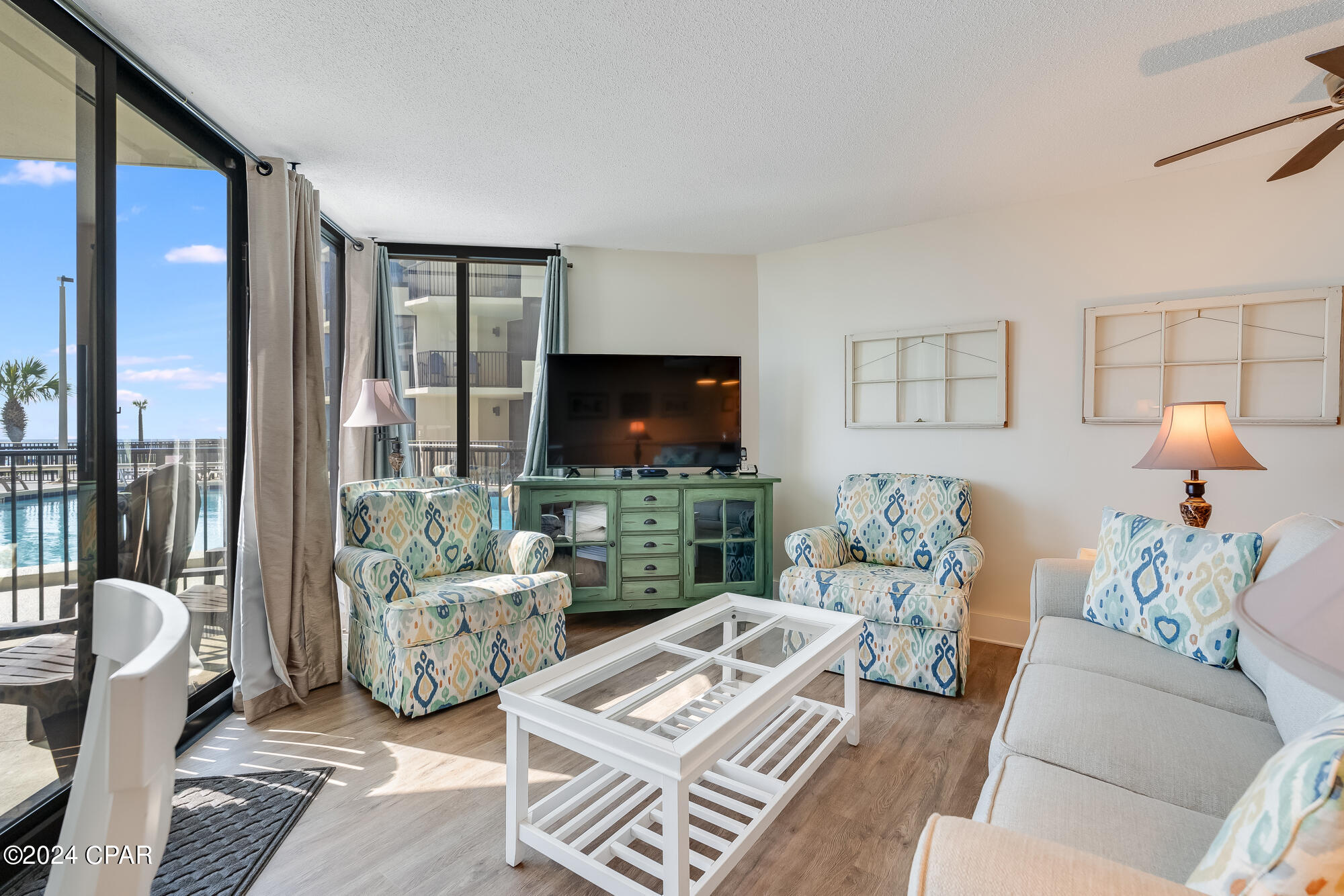 Image 2 For 9850 Thomas Drive 111e